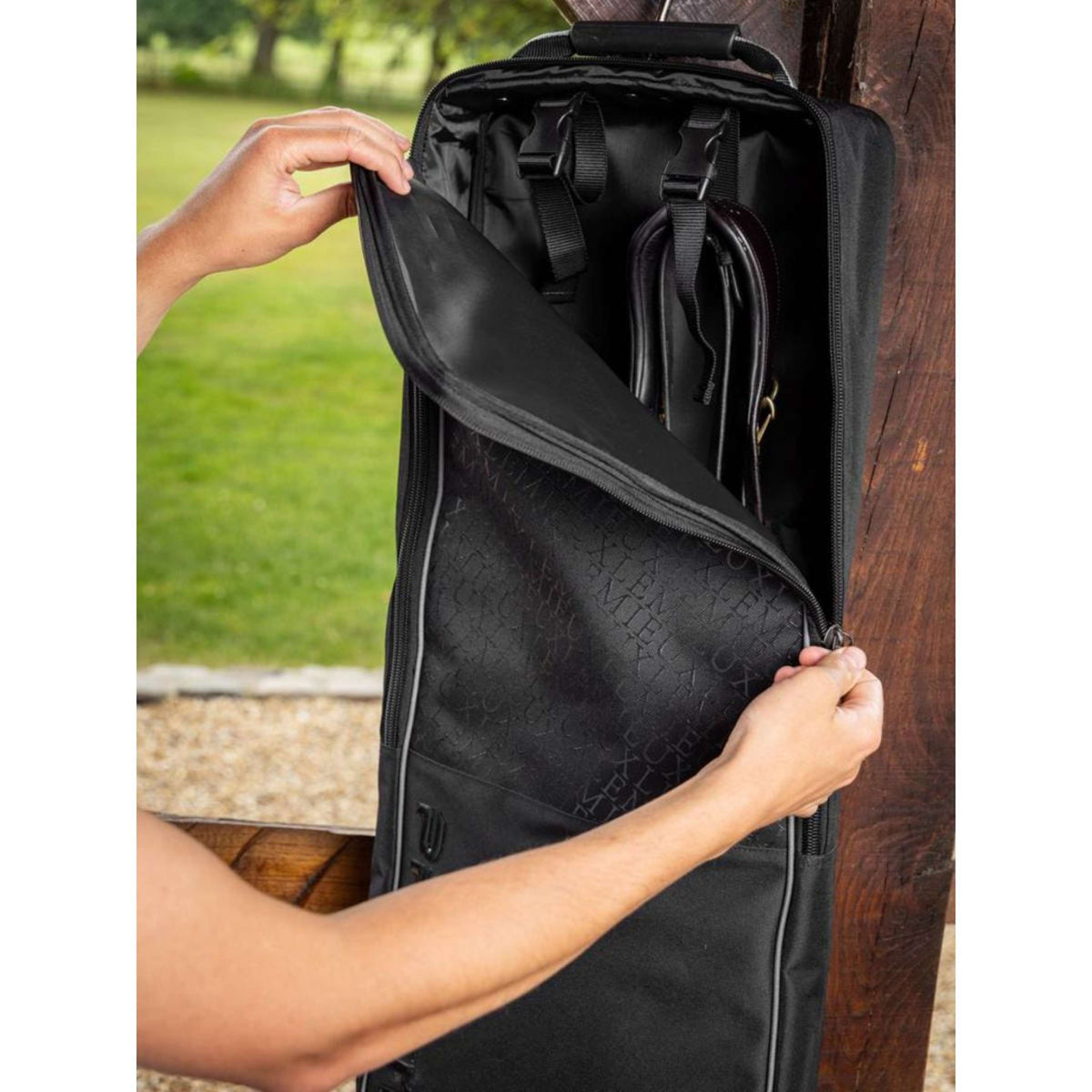 LeMieux Bridle Bag Elite Pro Black