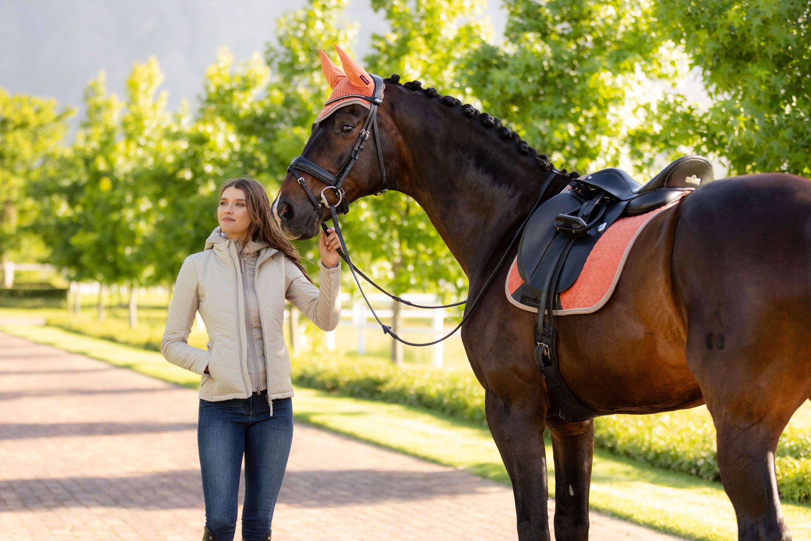 LeMieux Saddlepad Classique Suede Dressage Apricots