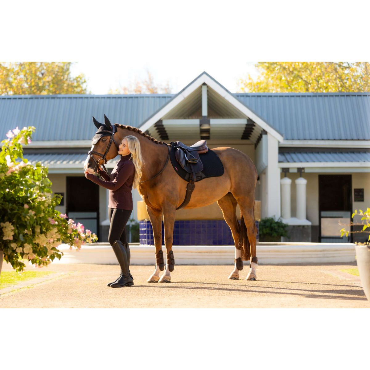 LeMieux Saddlepad Essence Jumping Black