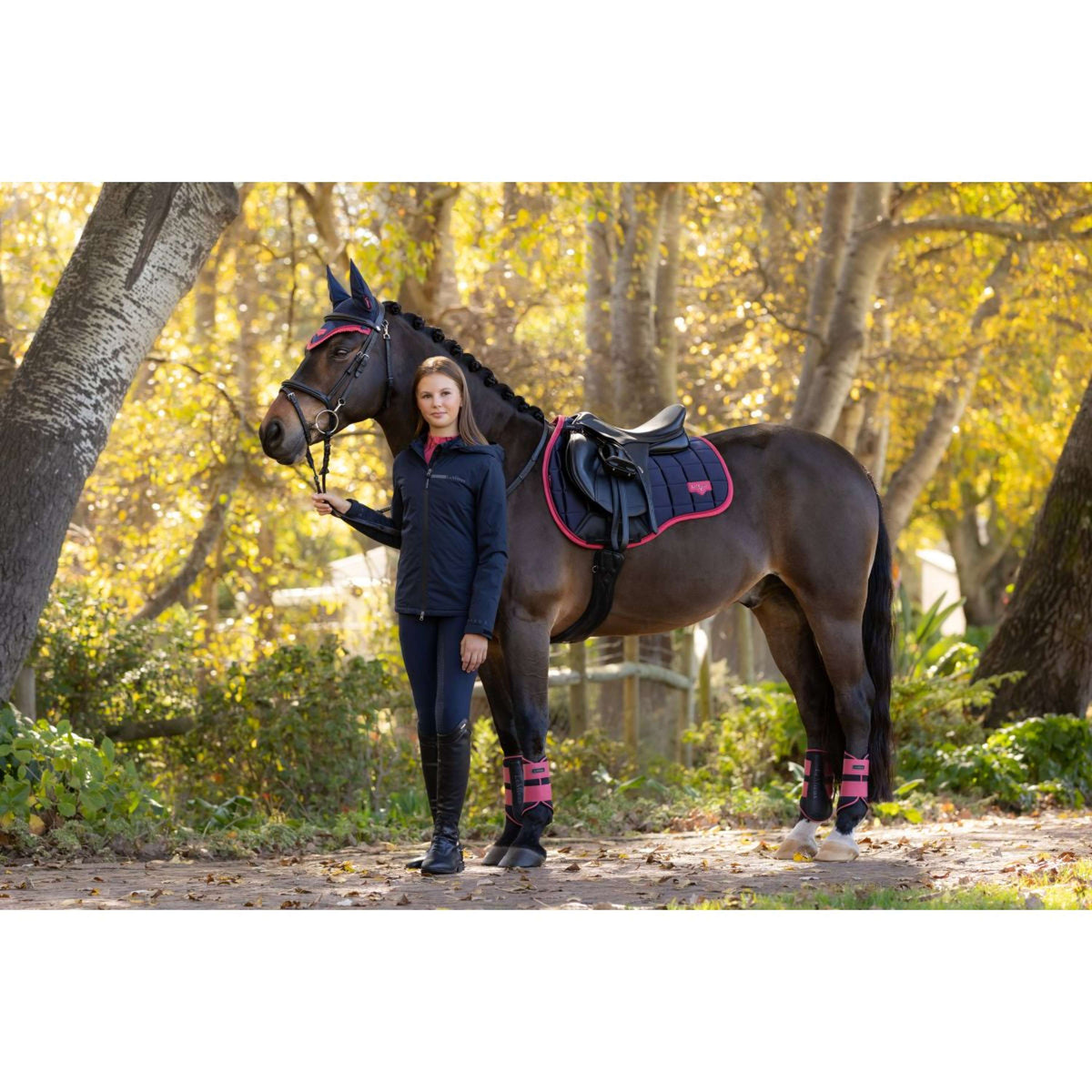 LeMieux Saddlepad Loire Classic General Purpose Navy/Cranberry