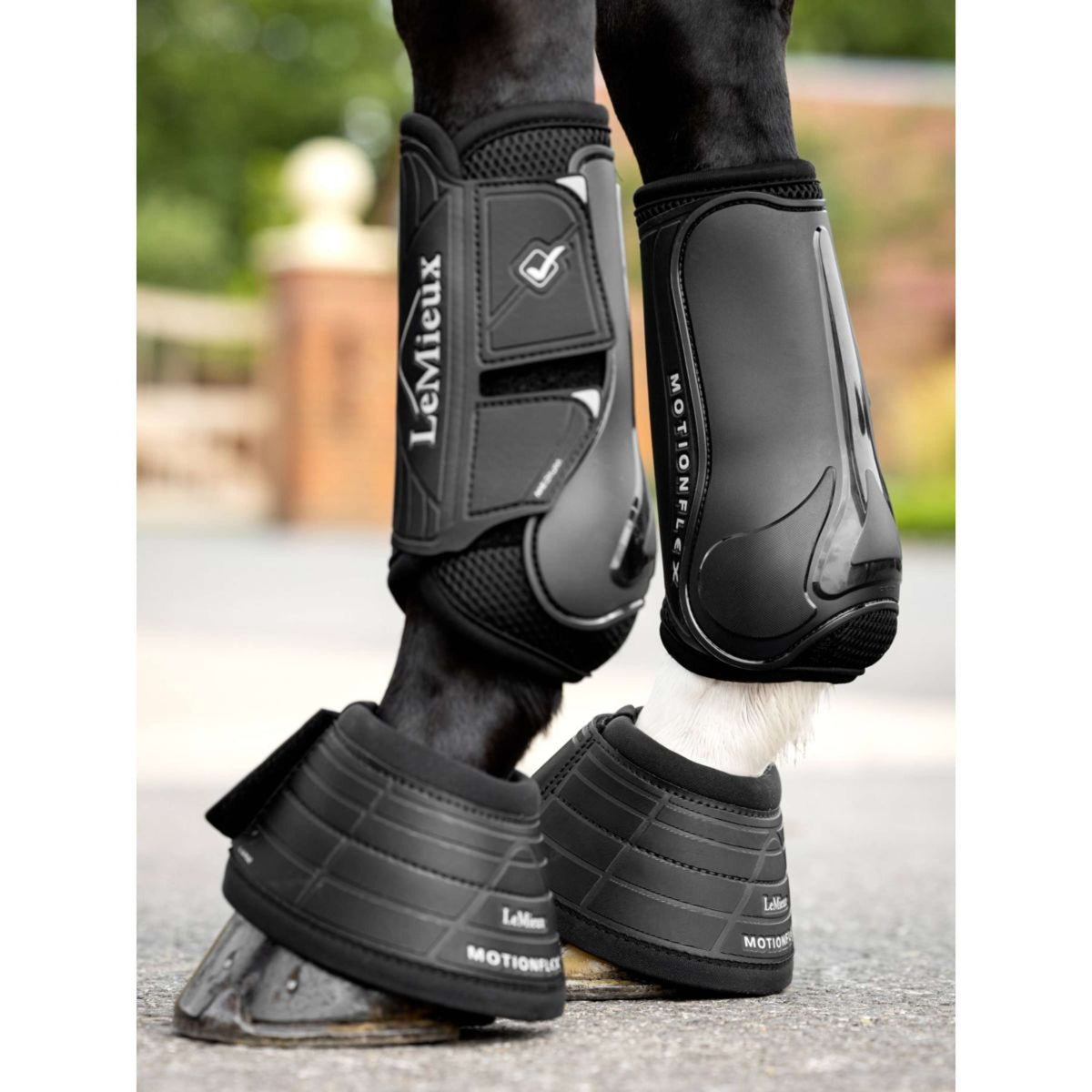 LeMieux Bell Boots Motionflex OverReach Black