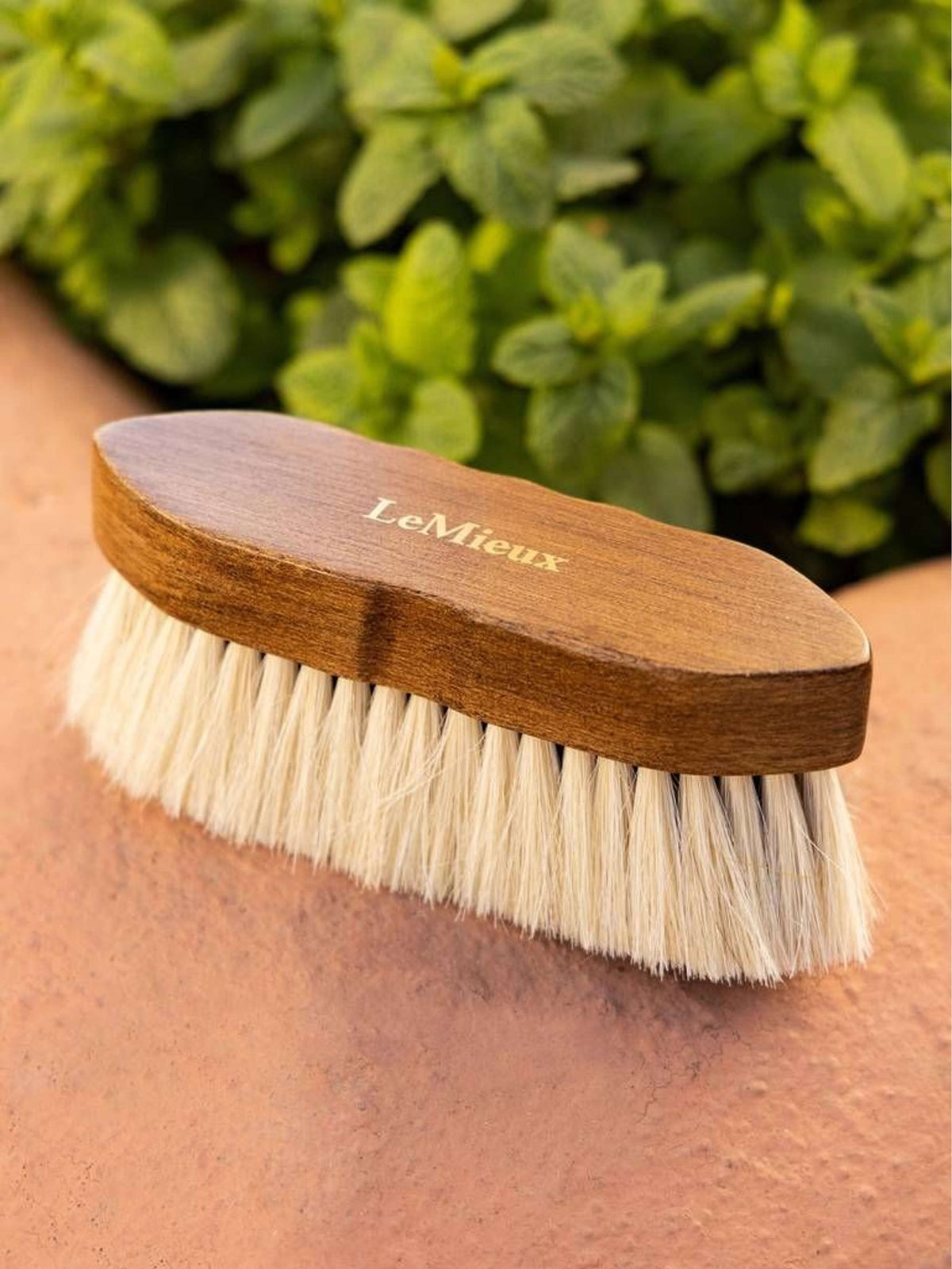 LeMieux Brushes Artisan Soft Finishing Brown