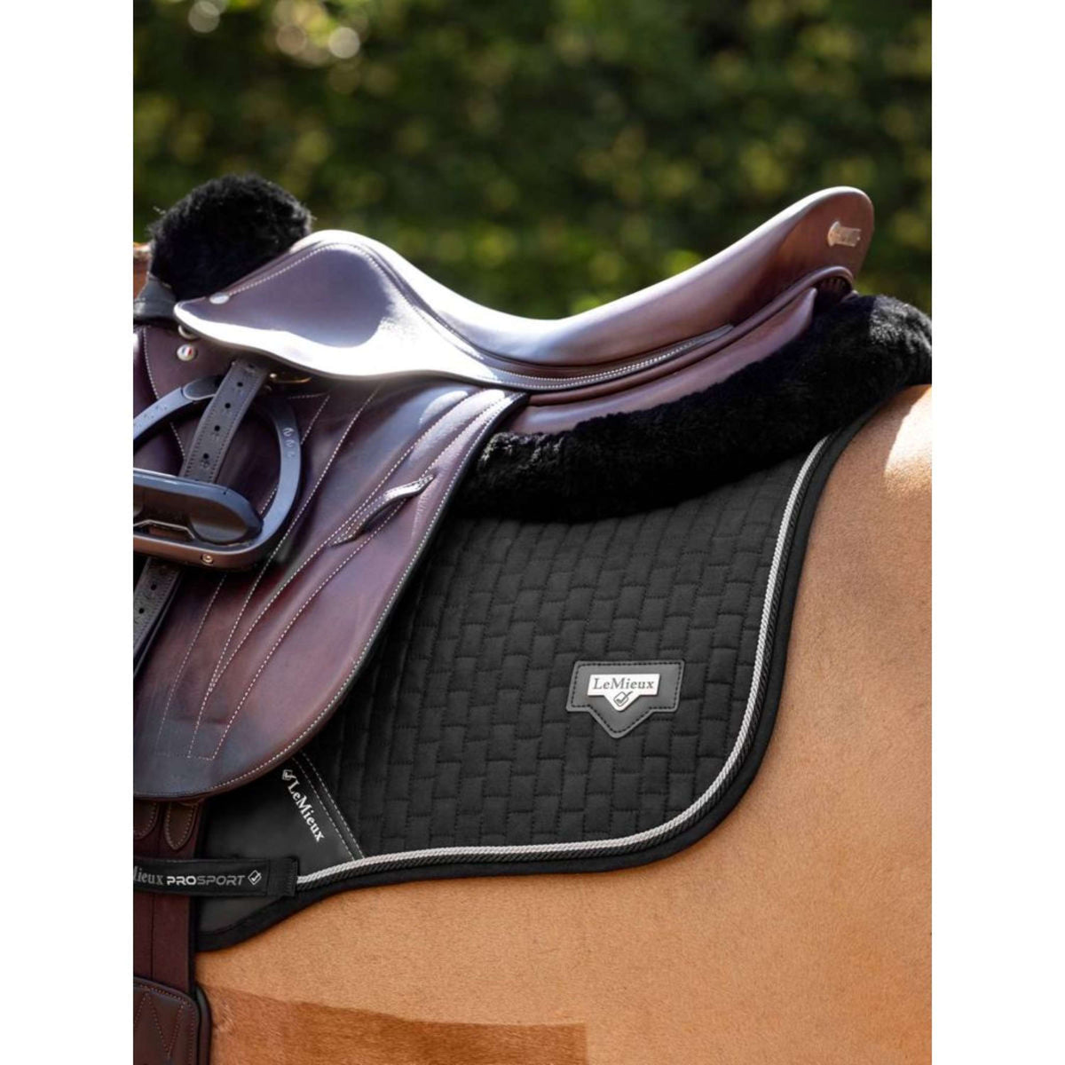 LeMieux Saddlepad Jumping Puissance Suede Black