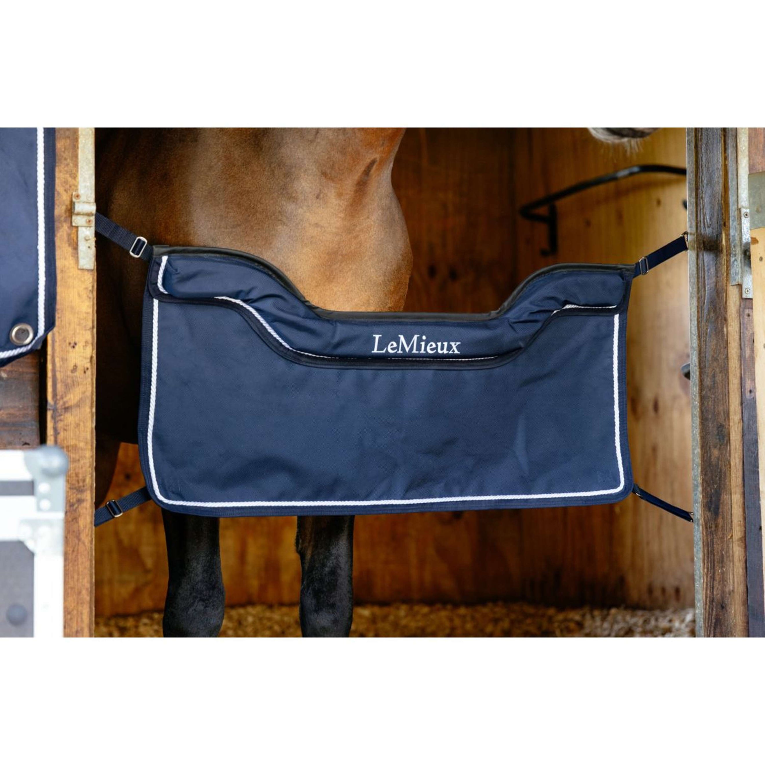 LeMieux Stable Guard Navy LeMieux Stable Guard Navy