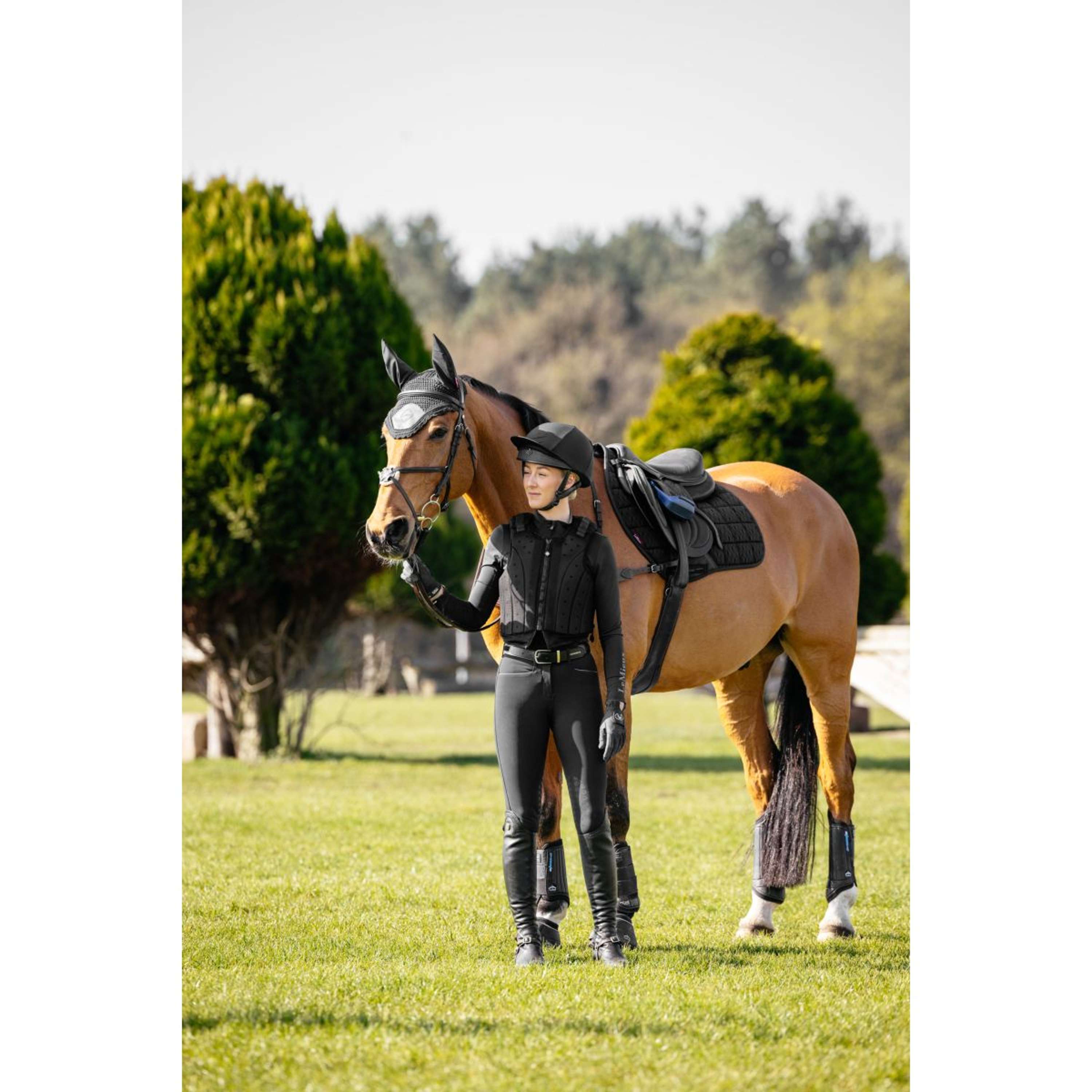 LeMieux Saddlepad 3D Mesh Self-Cool Square Jumping Black