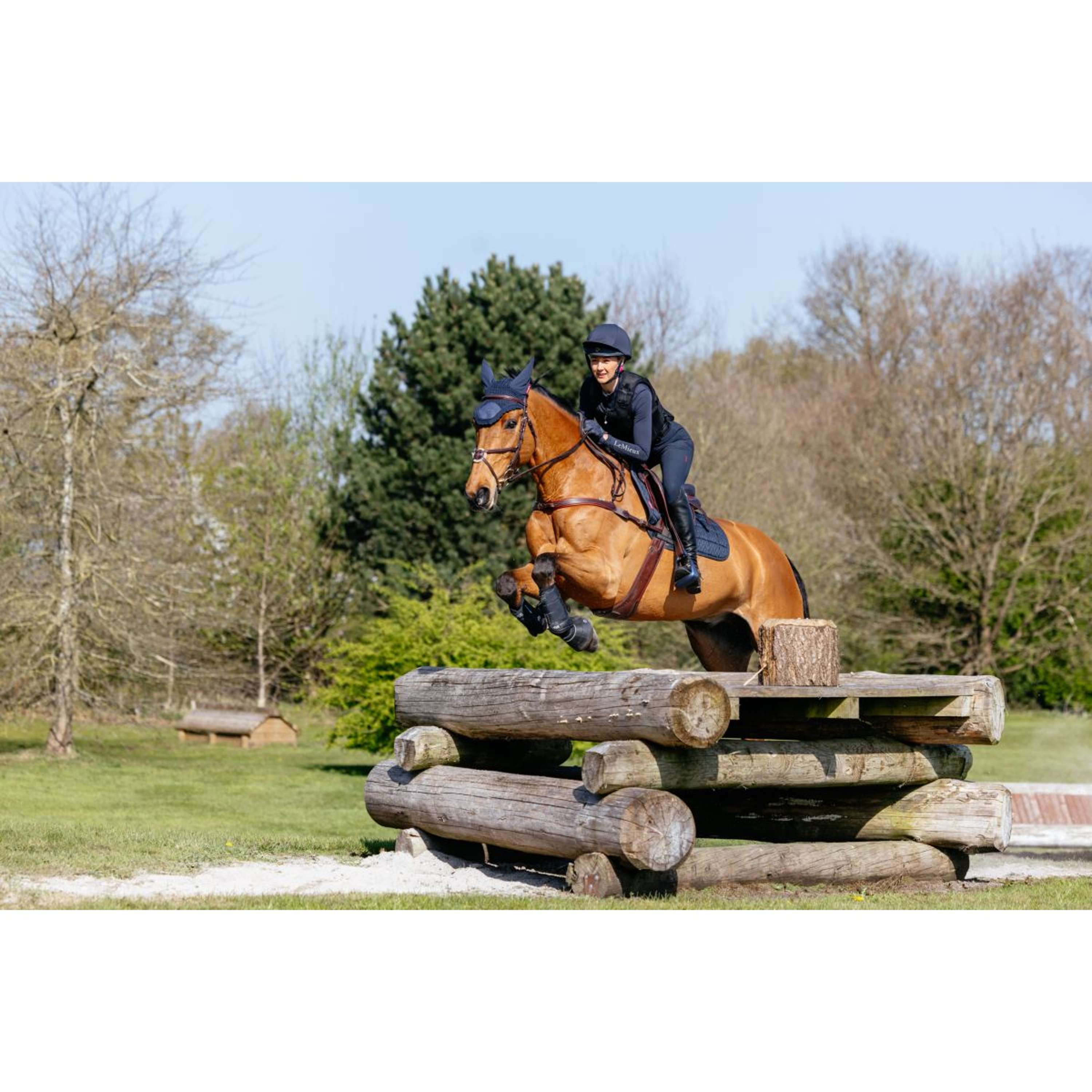 LeMieux Saddlepad 3D Mesh Self-Cool Square Jumping Navy