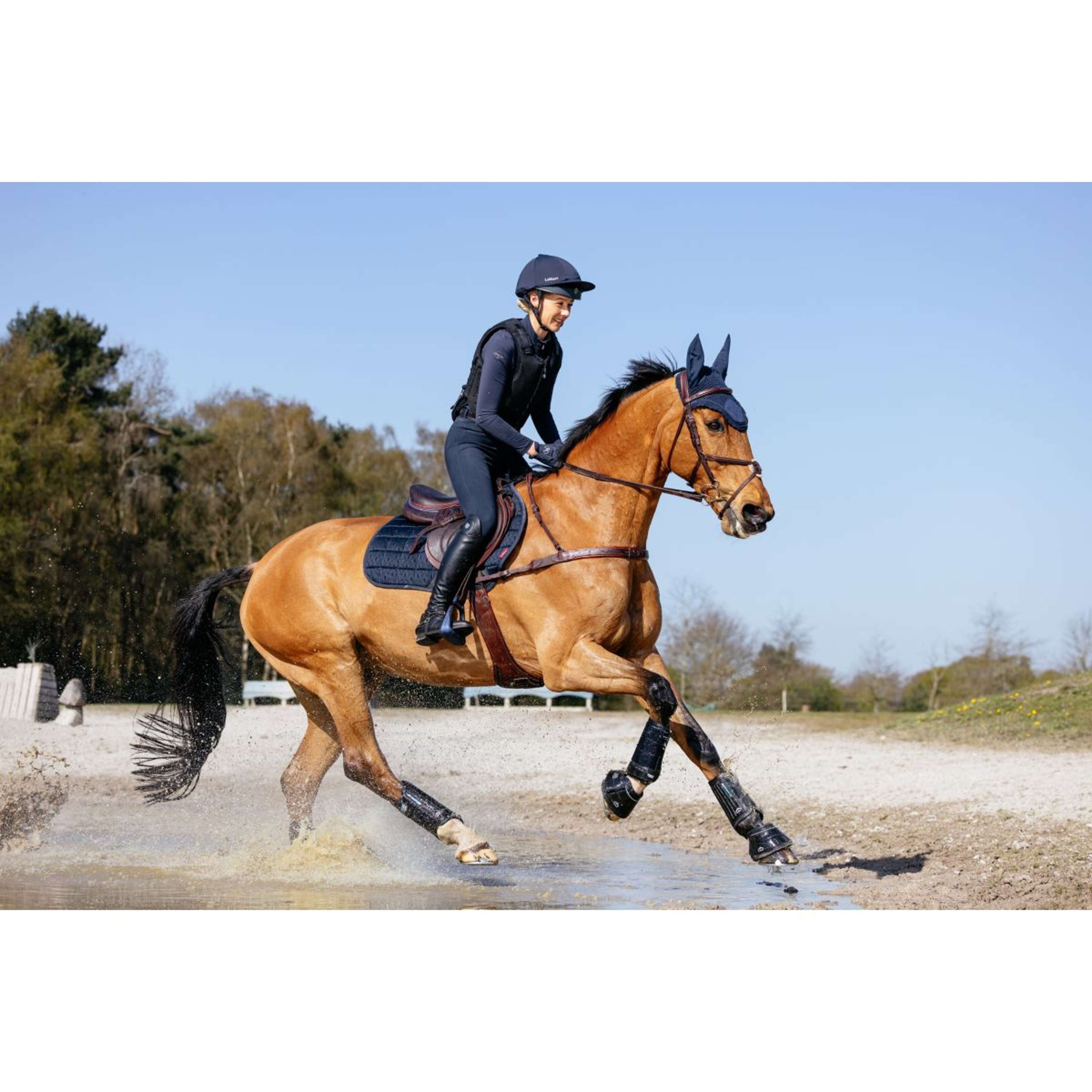 LeMieux Saddlepad 3D Mesh Self-Cool Square Jumping Navy