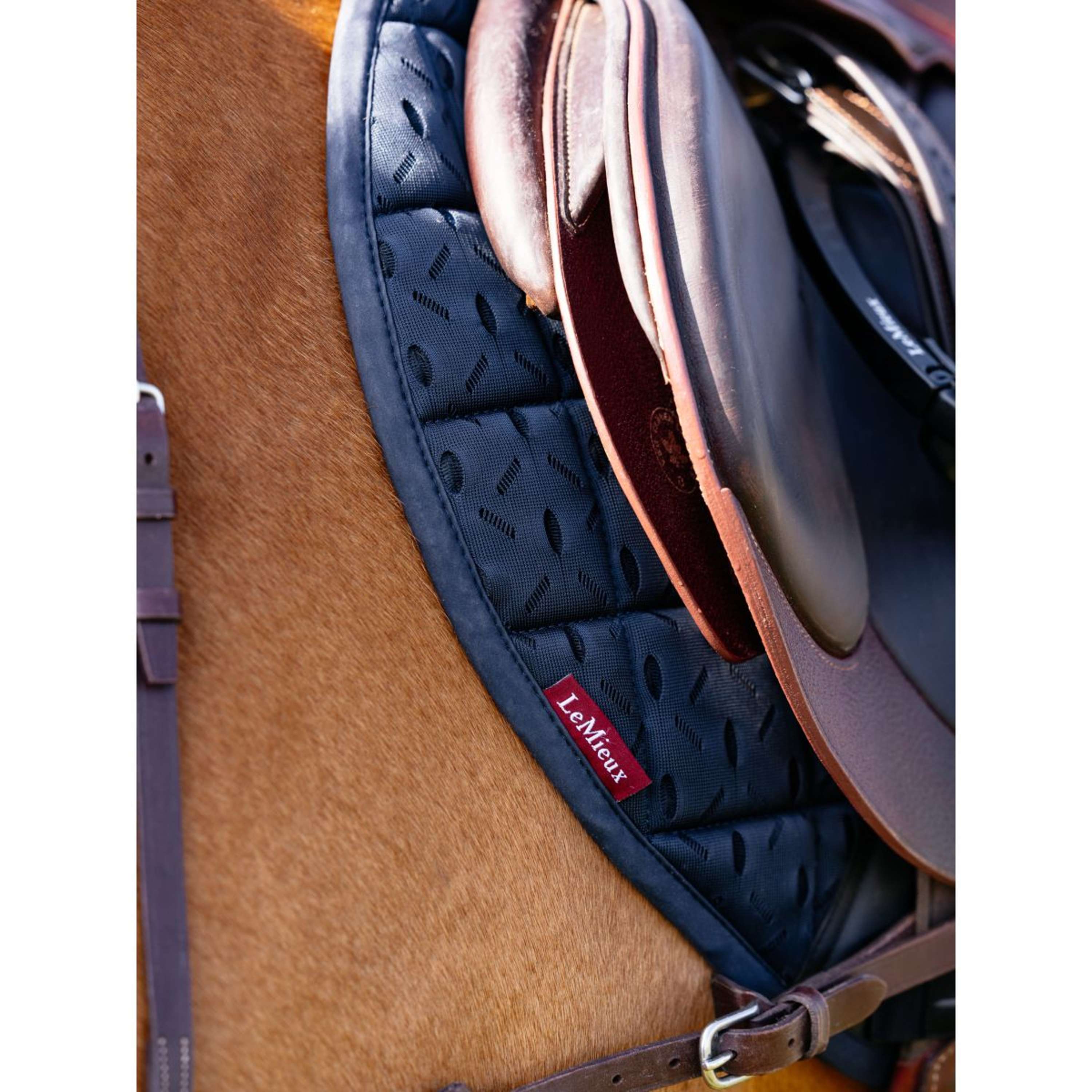 LeMieux Saddlepad 3D Mesh Self-Cool Square Jumping Navy