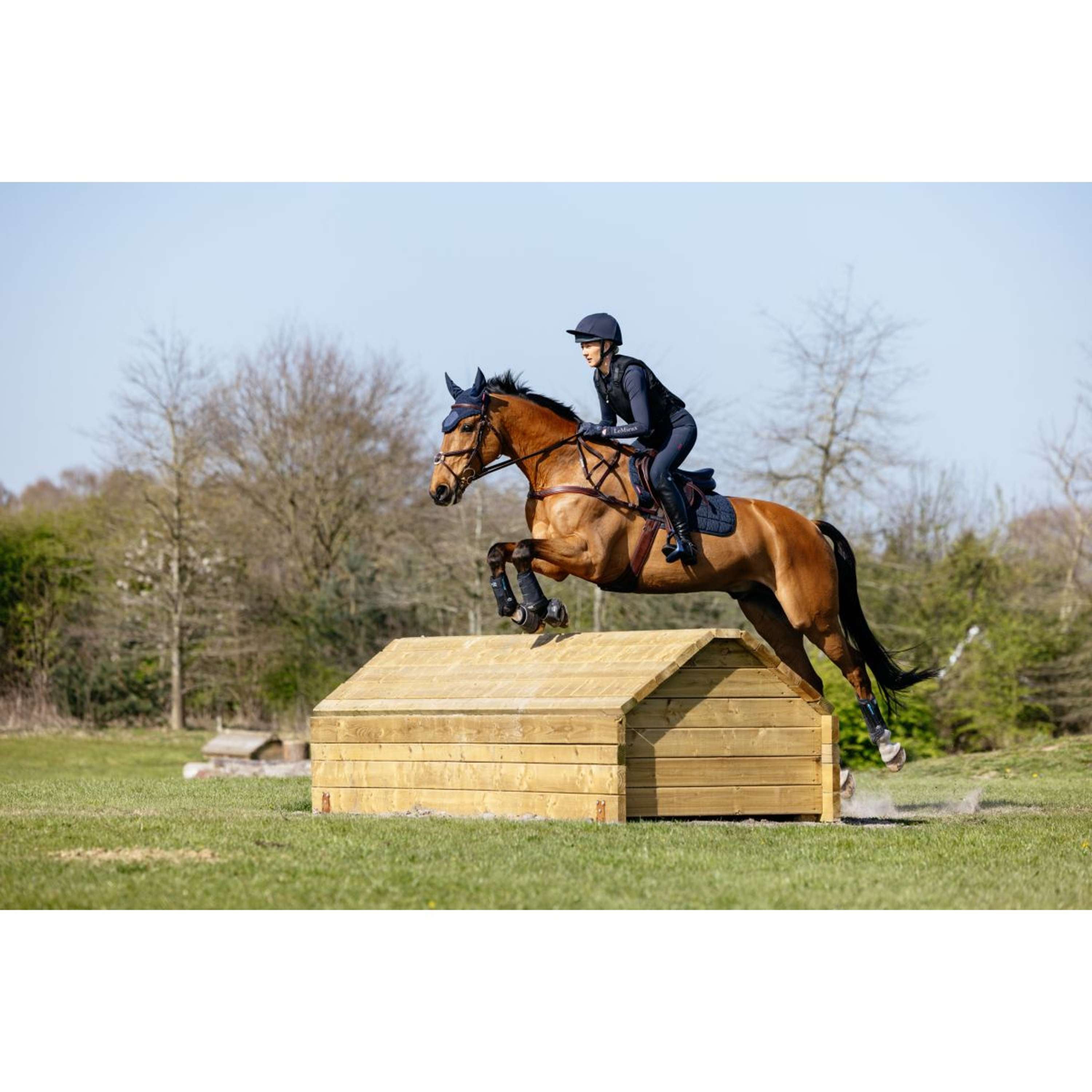 LeMieux Saddlepad 3D Mesh Self-Cool Square Jumping Navy