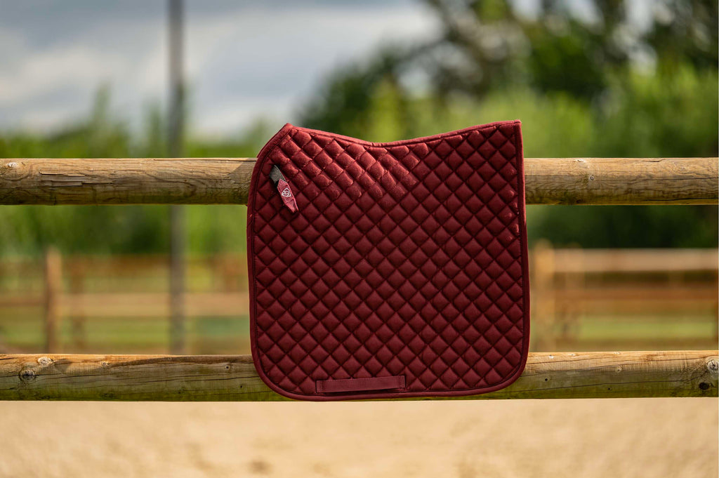 Velder Horsewear Essentials Saddlepad Dressage Classic Bordeaux