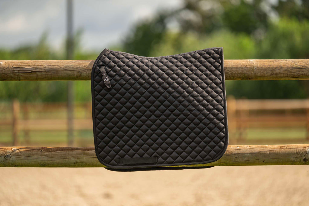 Velder Horsewear Essentials Saddlepad Dressage Black