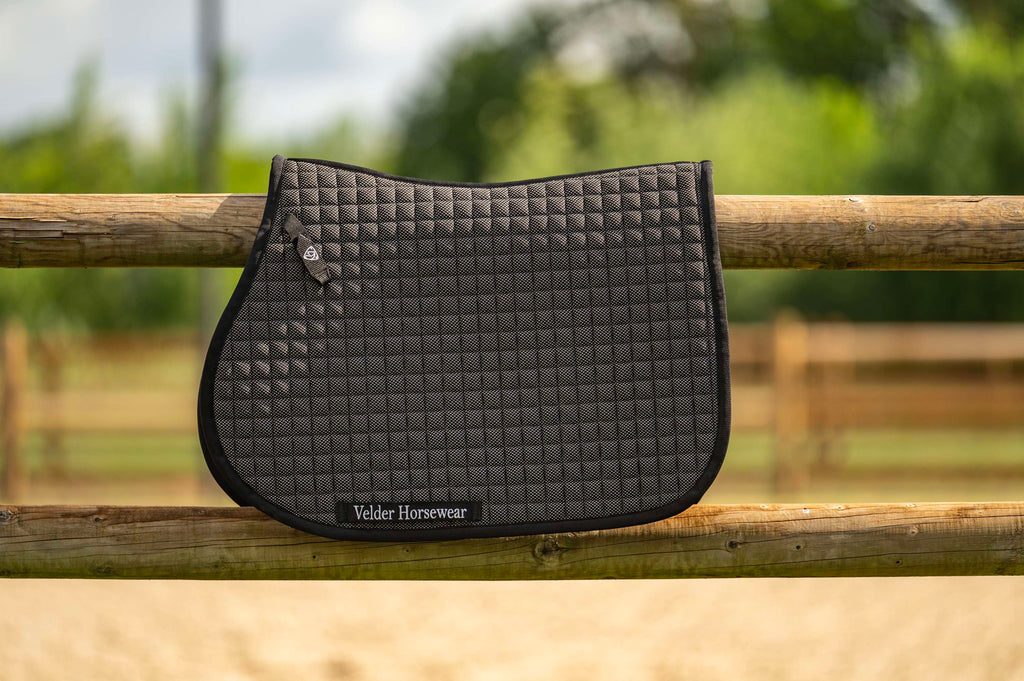 Velder Horsewear Premium Saddlepad Bamboo Jumping Black