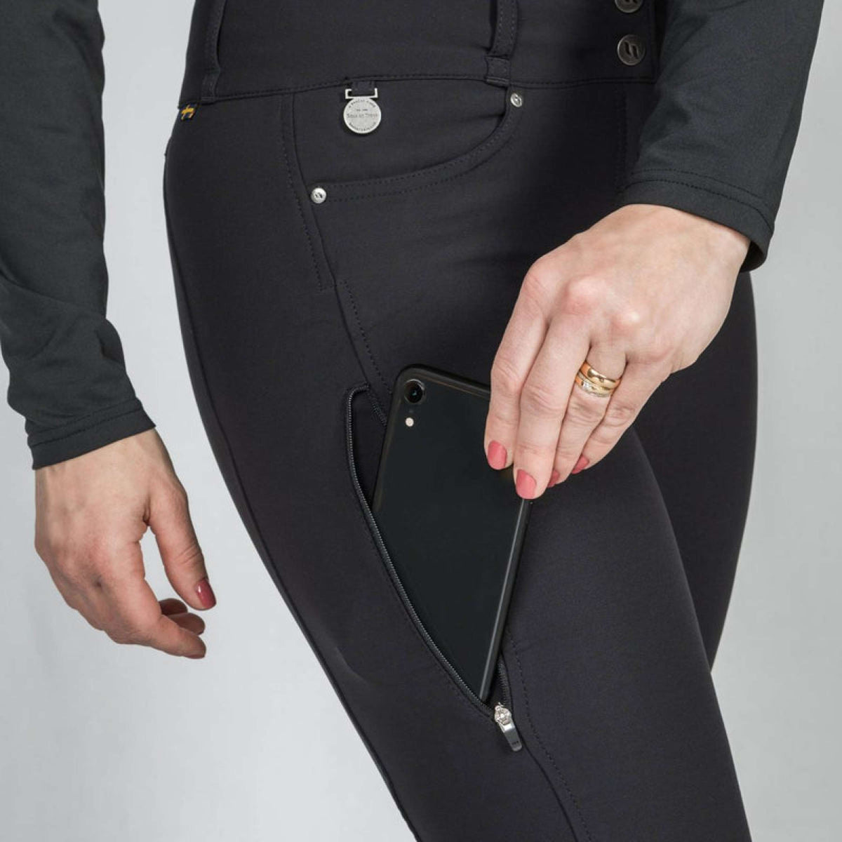 Back on Track Breeches Julia Knee Grip Black