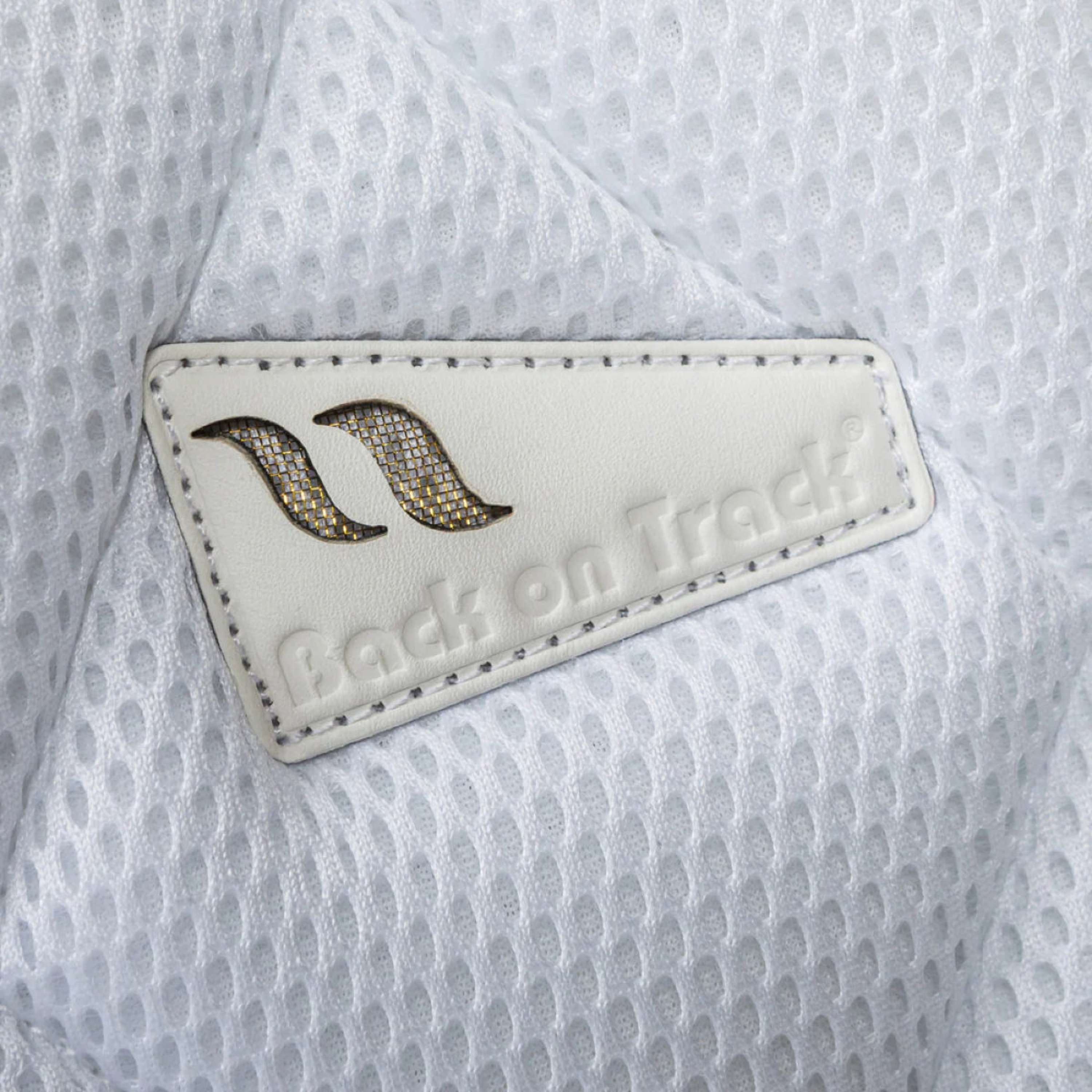 Back on Track Saddlepad Airflow Jumping White