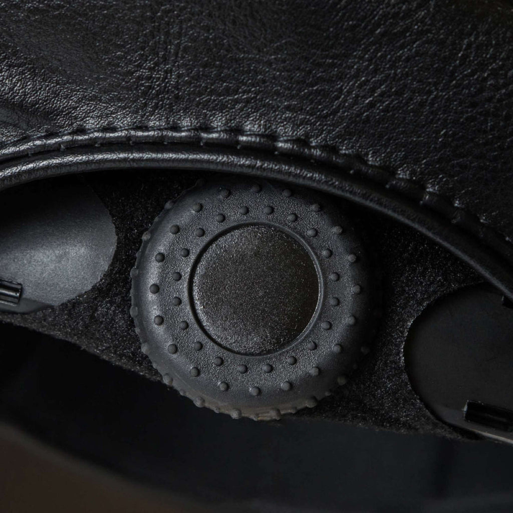 Back on Track Cap Caracas Black