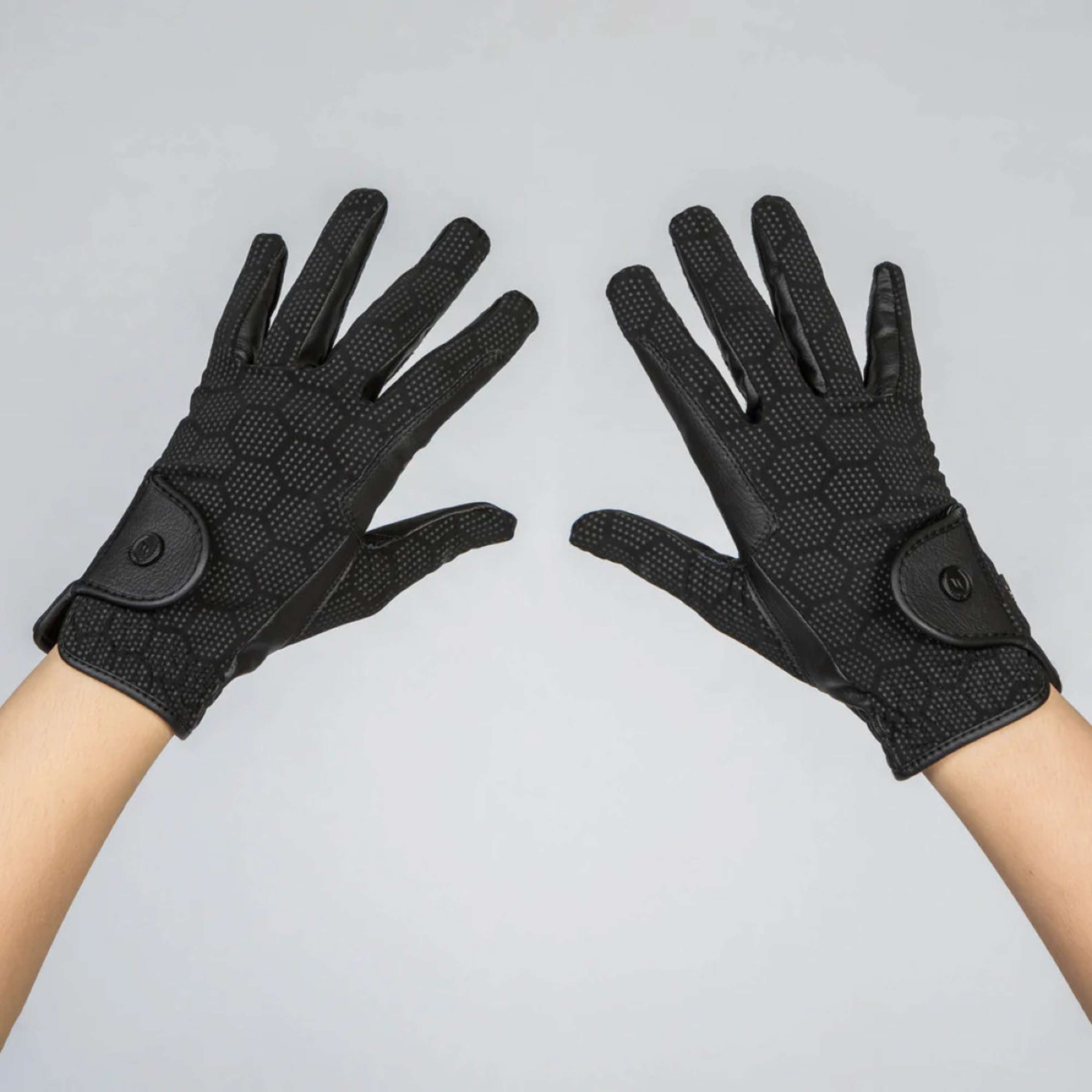 Back on Track Gloves Outline Black