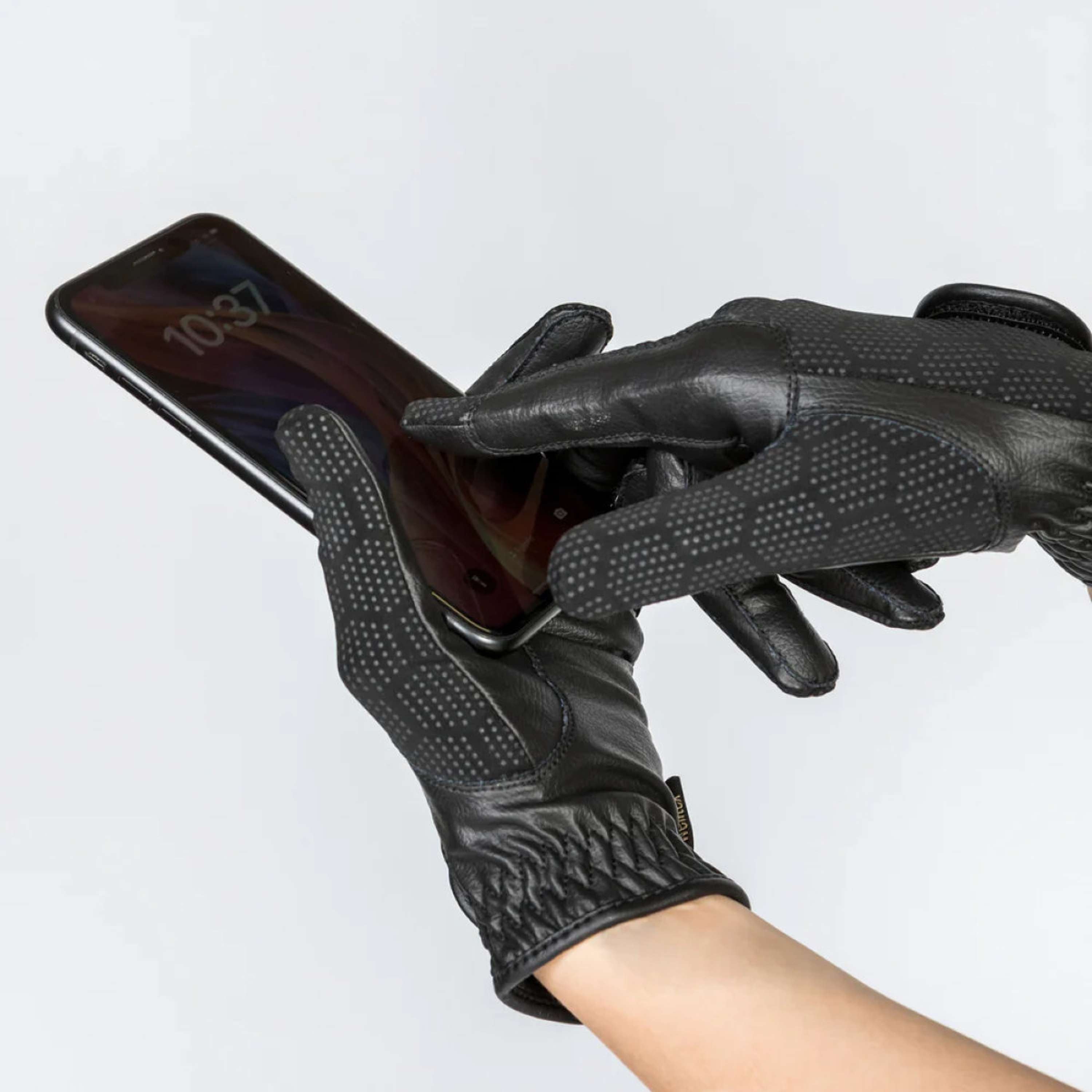 Back on Track Gloves Outline Black