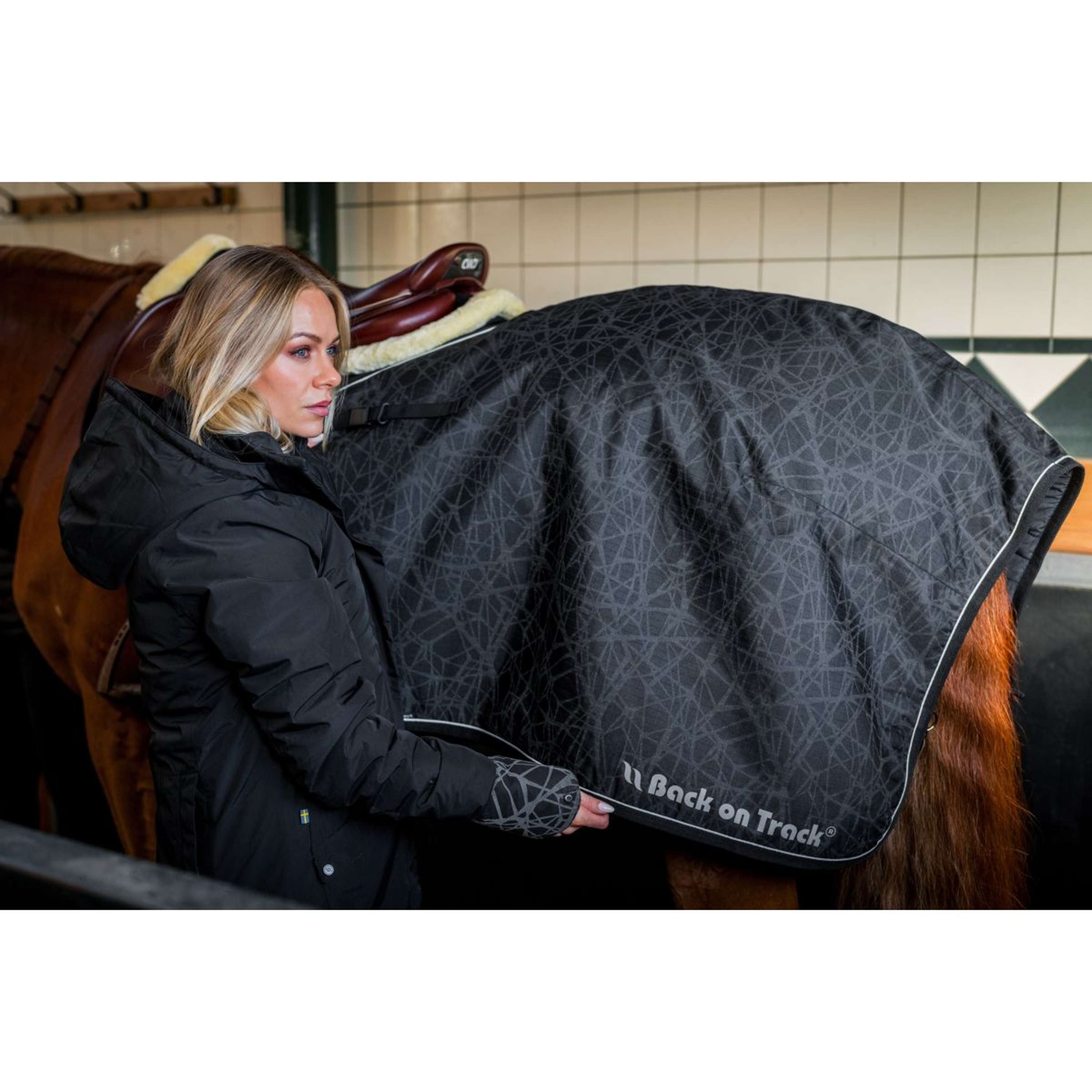 Back on Track Exercise Rug OUTTRAKK Reflective Black