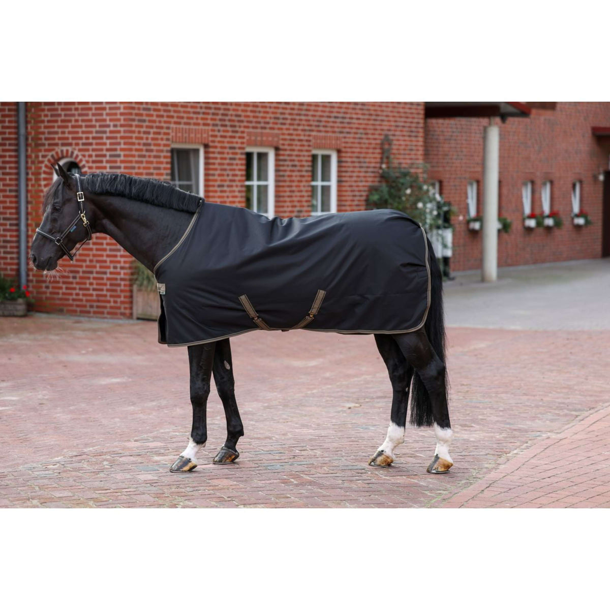 Bucas Stable Rug Freedom 300g Black/Taupe