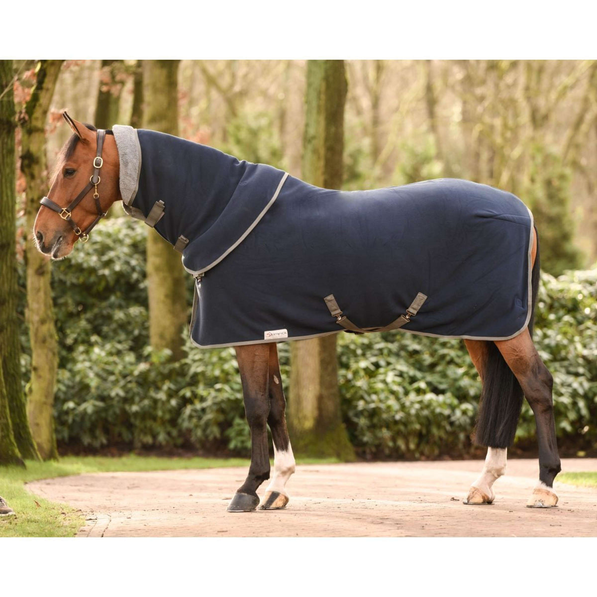 Dominick Fleece Rug Cosy Navy/Grey Dots