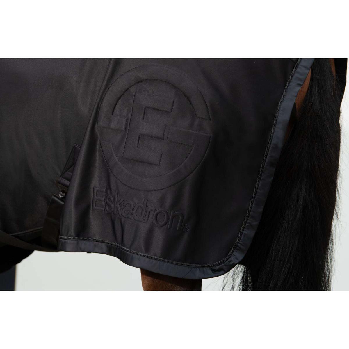 Eskadron Sweat Rug Dura Emblem Dynamic Black