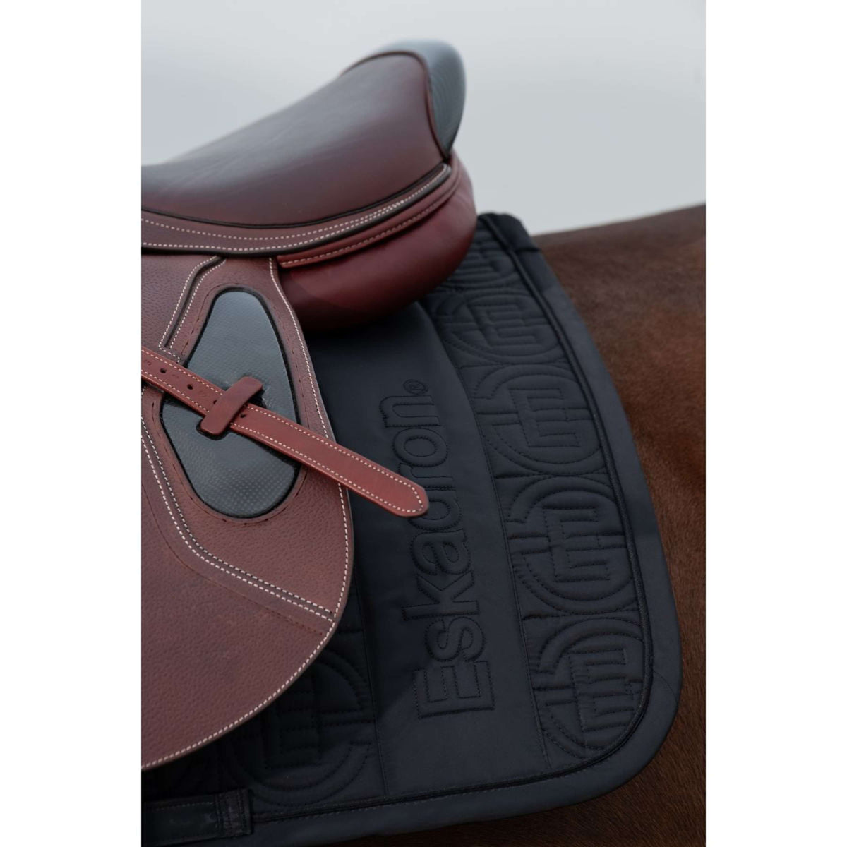 Eskadron Saddlepad Highgloss Dynamic General Purpose Black