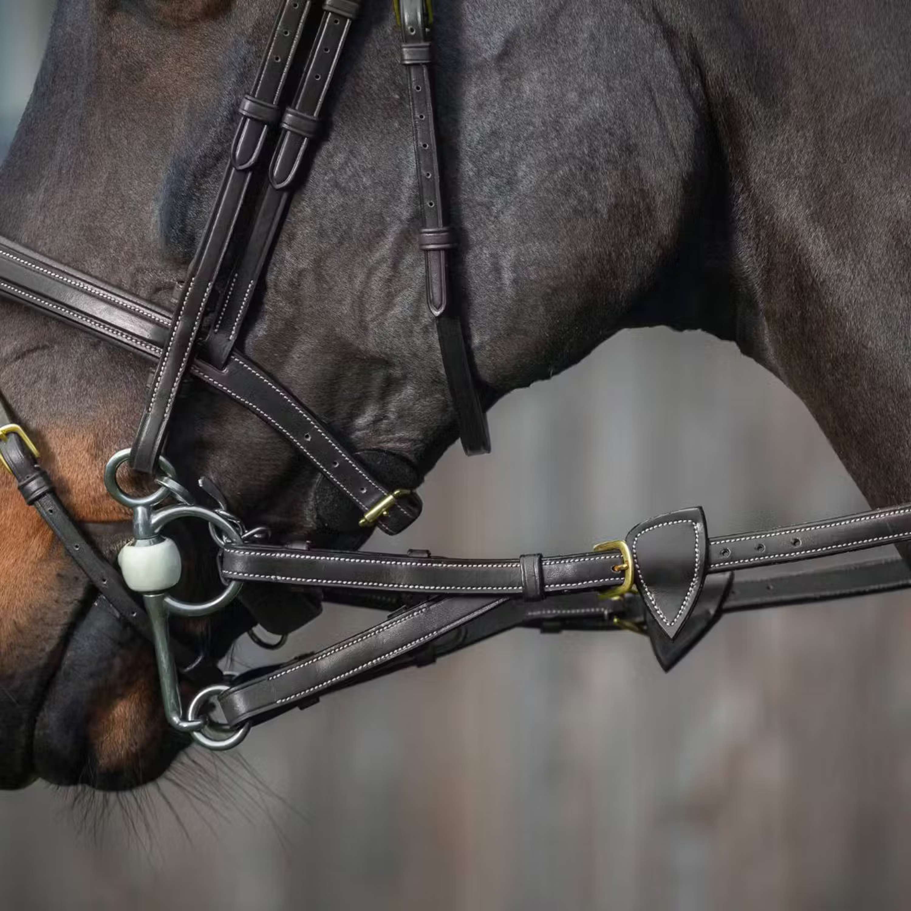 Dyon Reins Converter Rubber 1/2 with Leather Stoppers Black