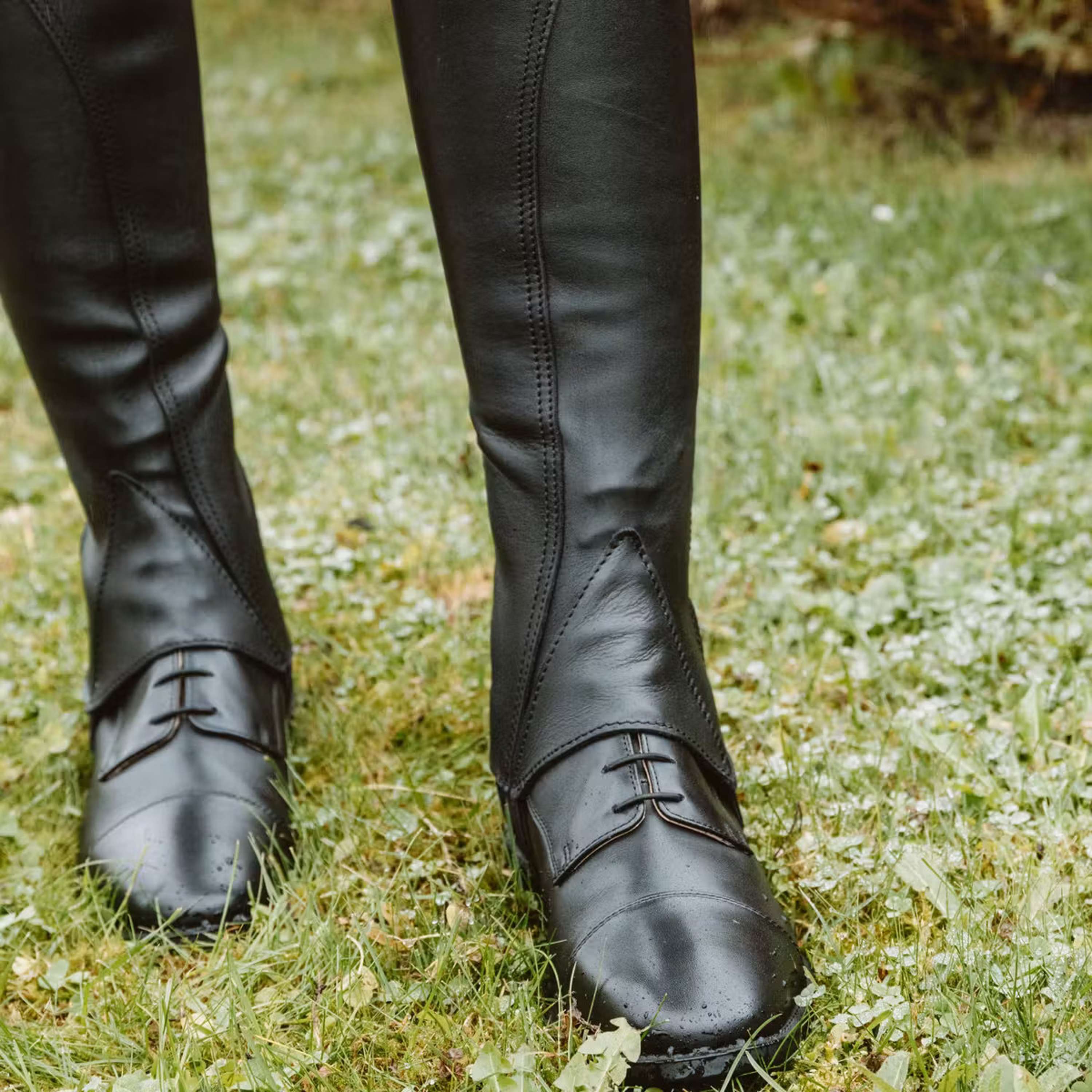 Dyon Jodhpurs Front laces Black