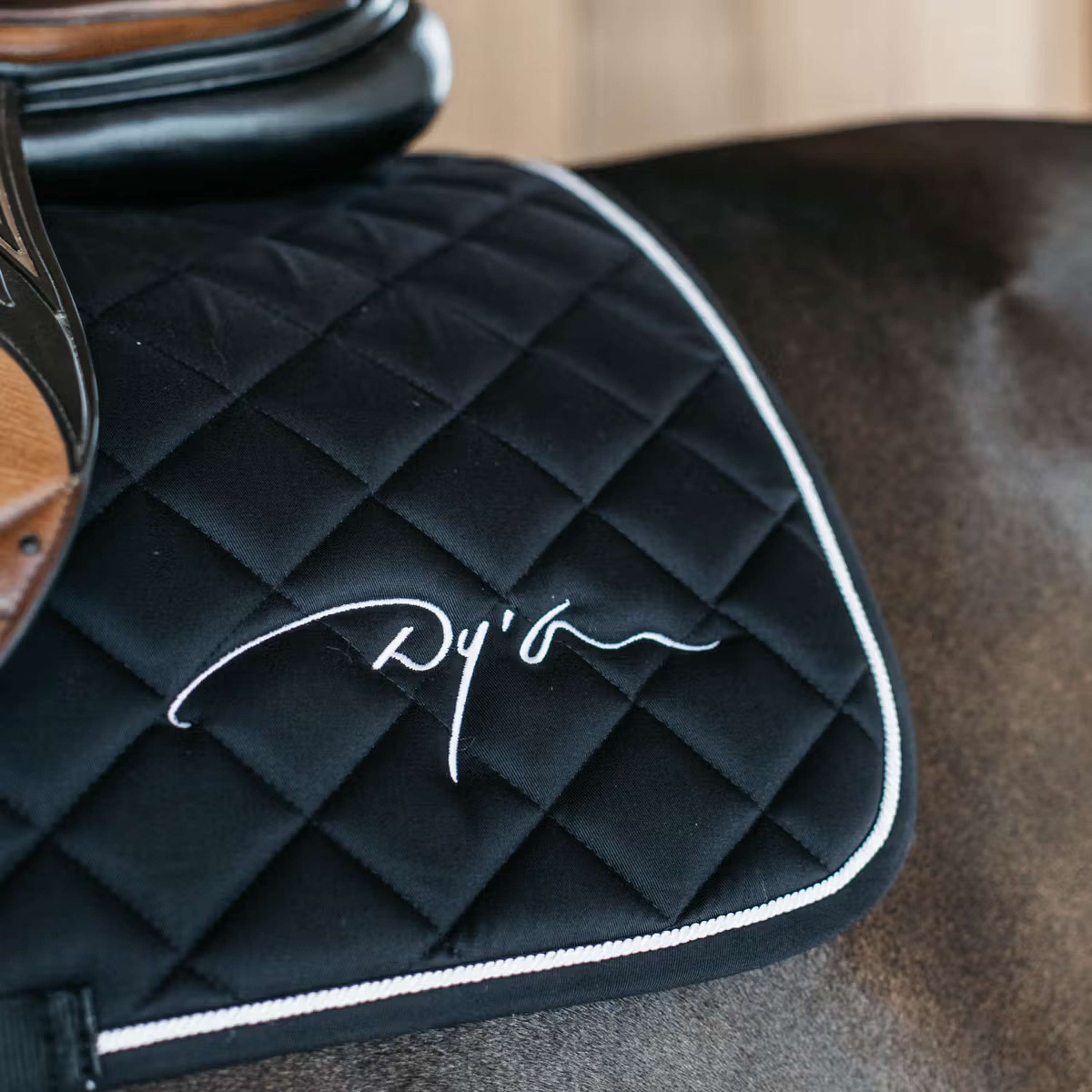 Dyon Saddlepad Diamond Jumping Black