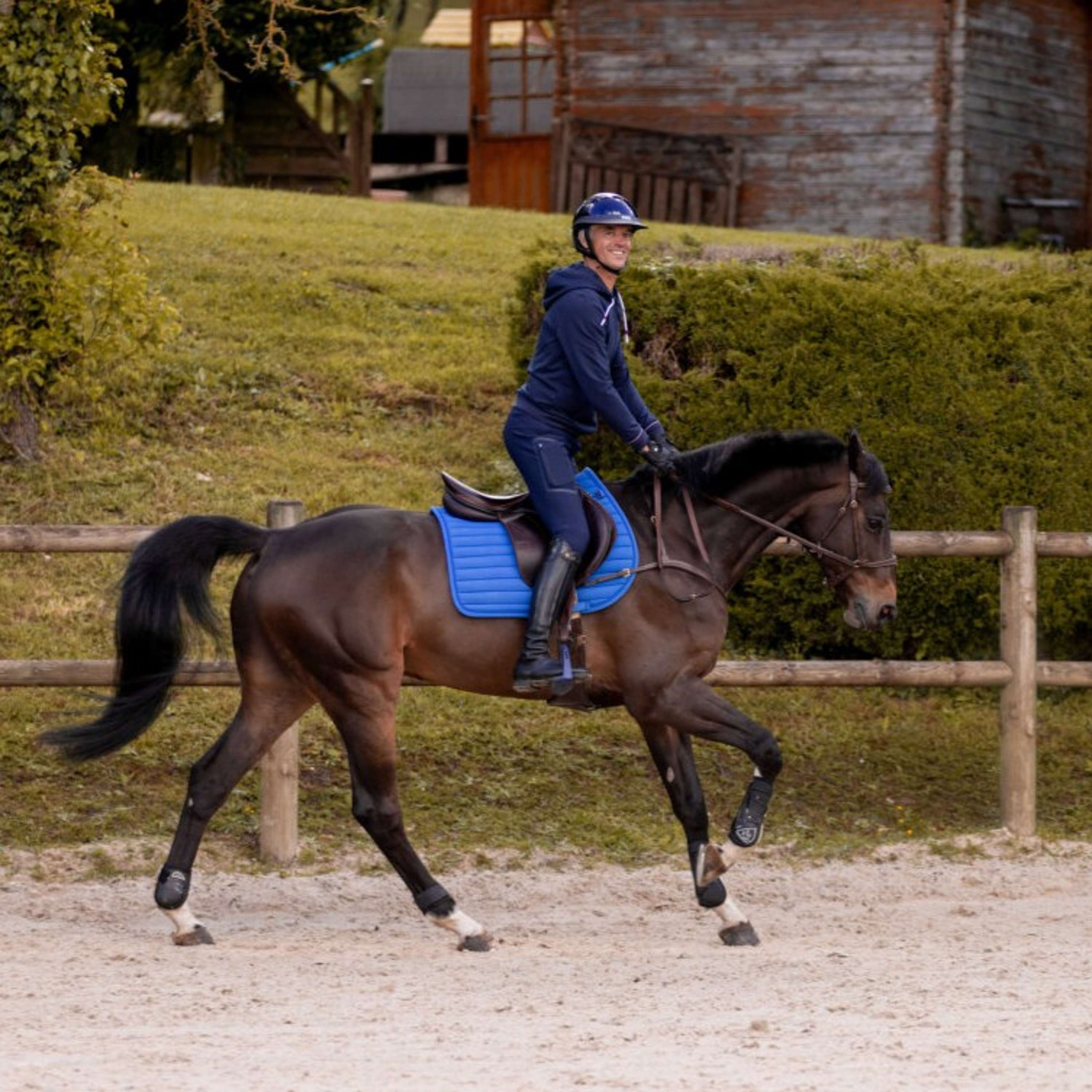 K by EQUITHÈME Saddlepad Triton Jumping Royal Blue