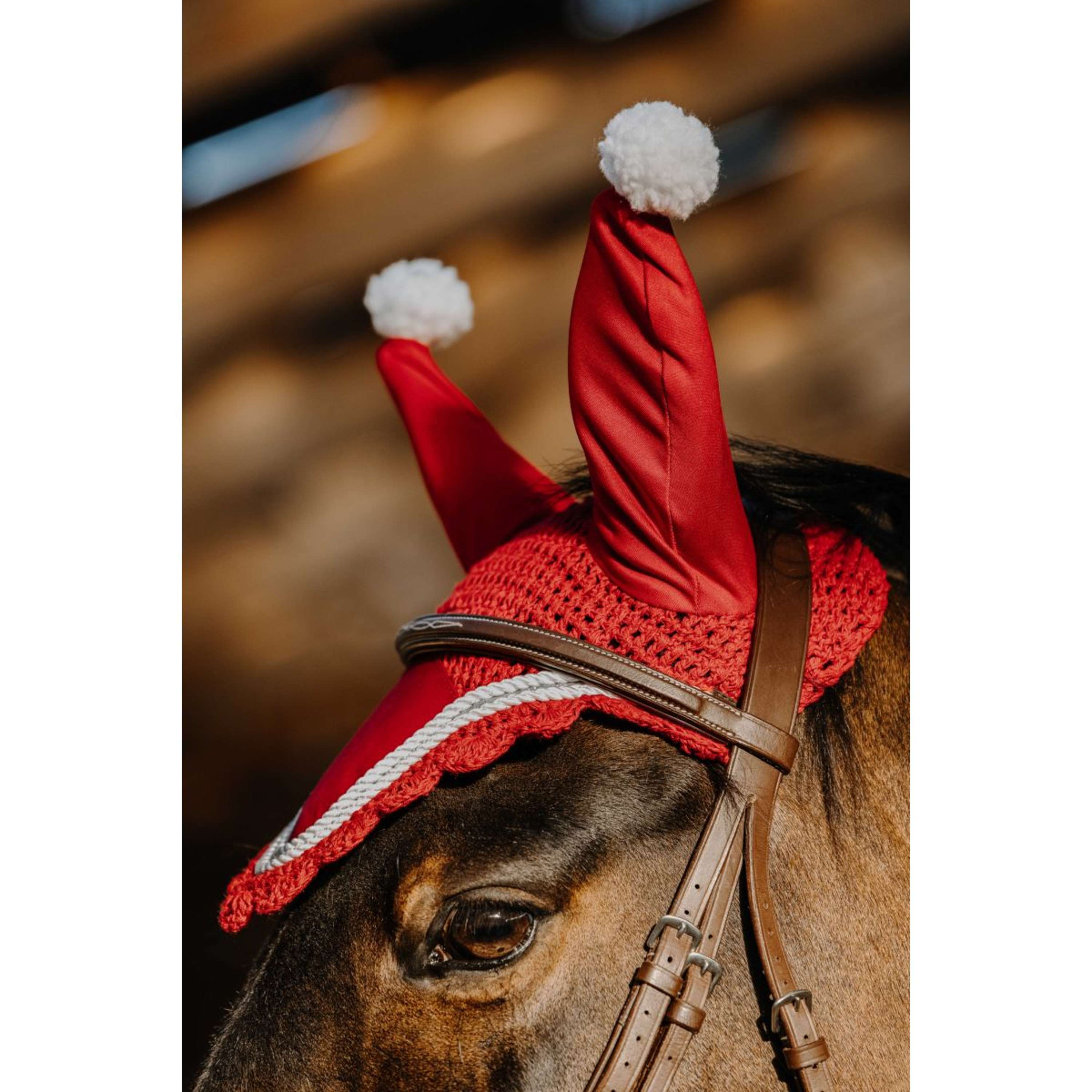 EQUITHÈME Ear Bonnet Christmas Red | Agradi.com