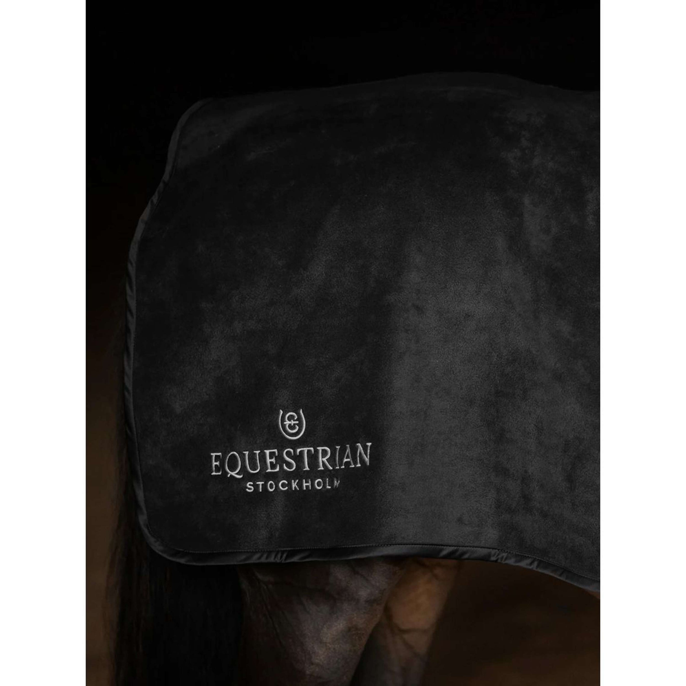 Equestrian Stockholm Quarter Rug Heavy Fleece Black Equestrian Stockholm Quarter Rug Heavy Fleece Black
