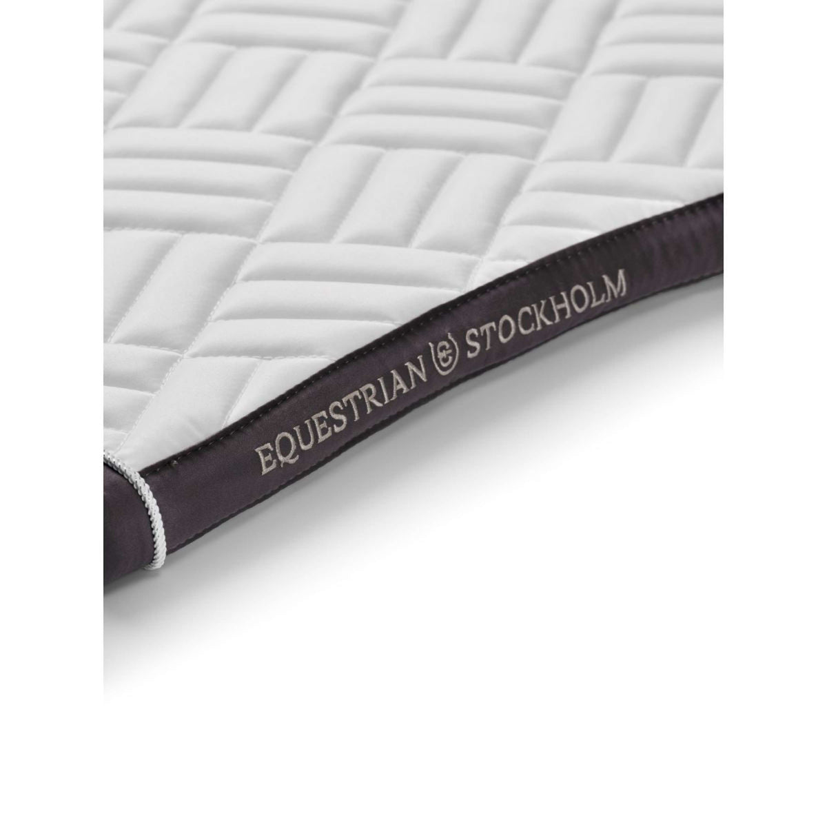 Equestrian Stockholm Saddlepad Modern Jumping White/Dark Violet