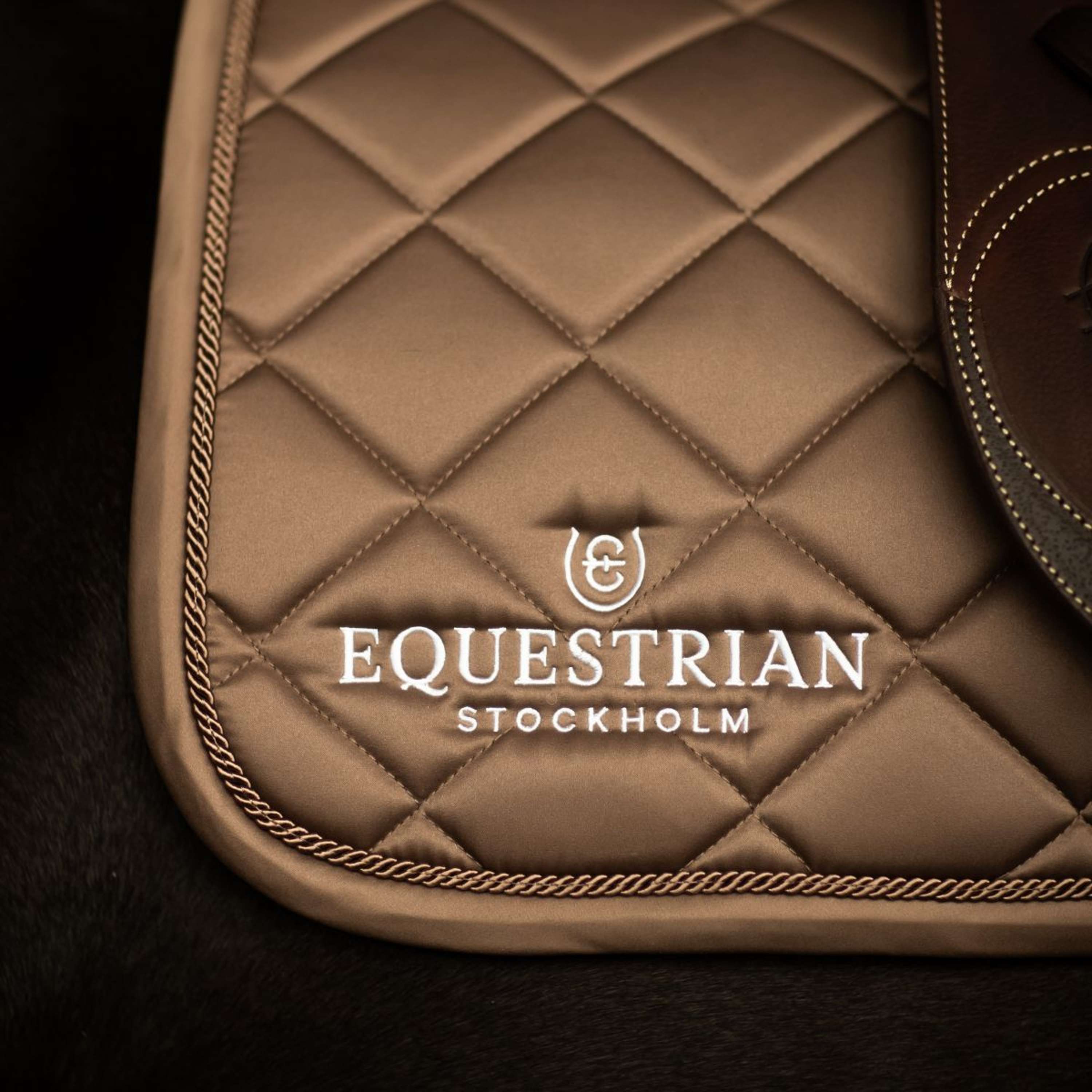 Equestrian Stockholm Saddlepad Line Jumping Champagne