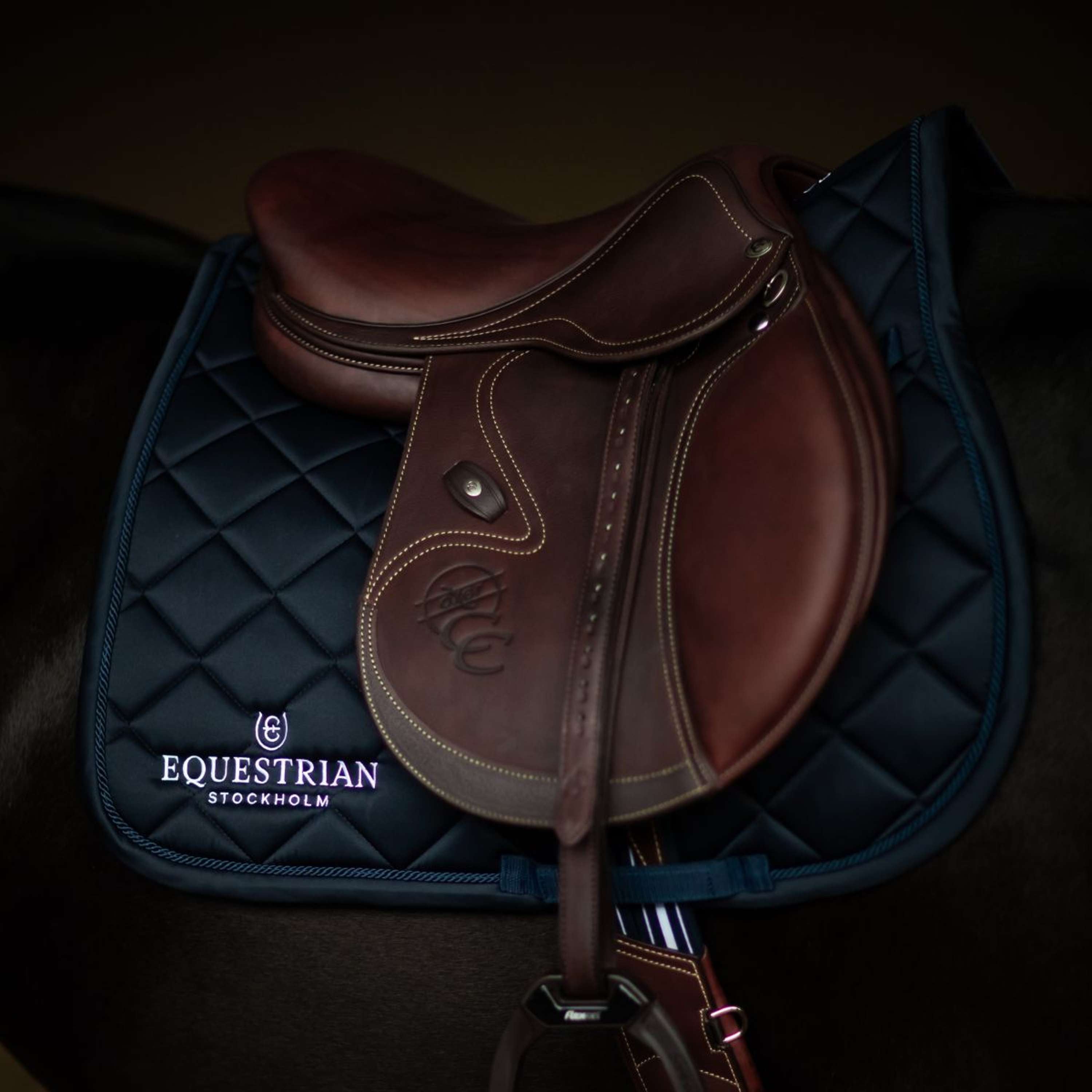 Equestrian Stockholm Saddlepad Line Jumping Navy