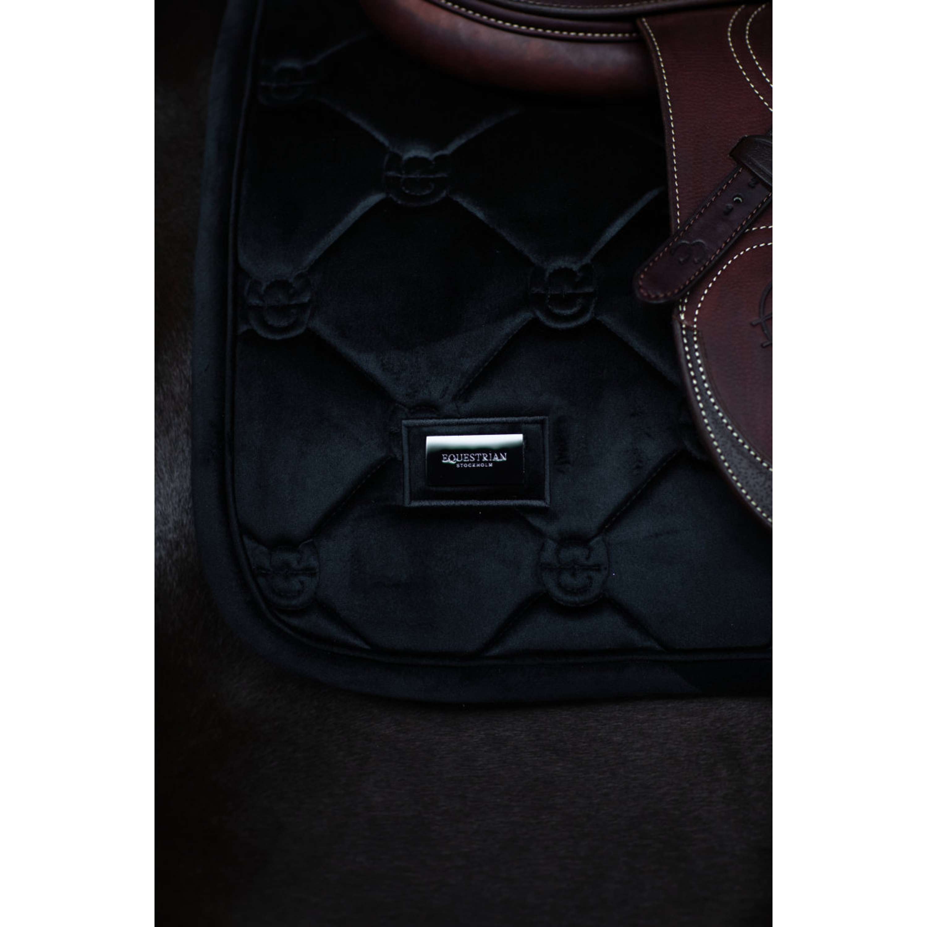 Equestrian Stockholm Saddlepad Velvet Jumping Black