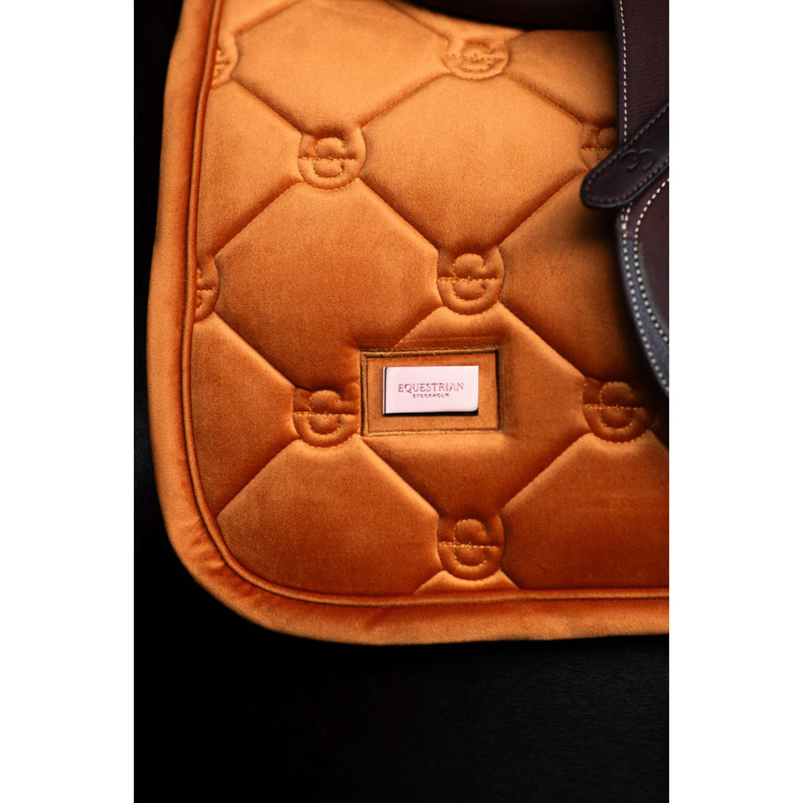 Equestrian Stockholm Saddlepad Velvet Jumping Chestnut