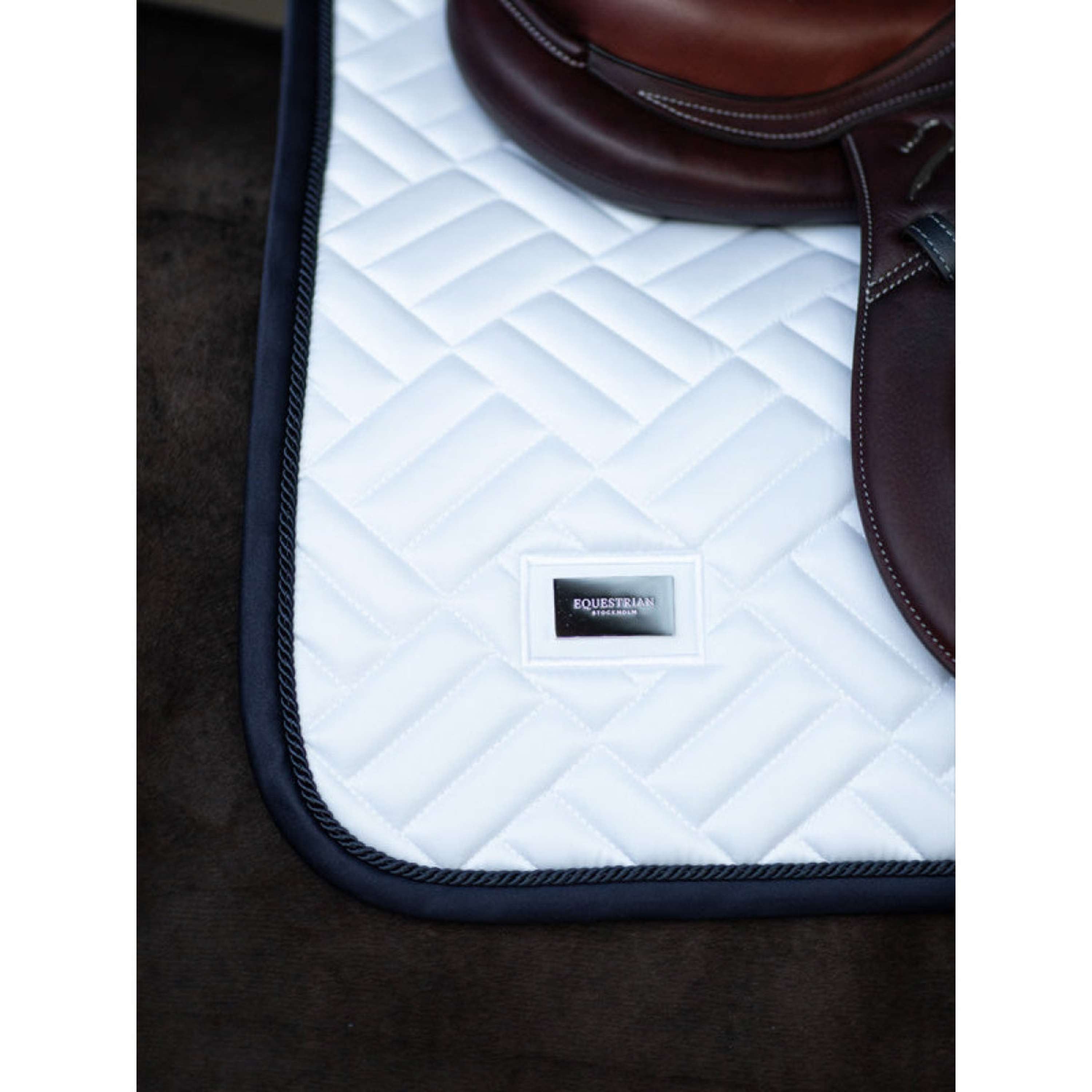 Equestrian Stockholm Saddlepad Modern Jumping White/Navy