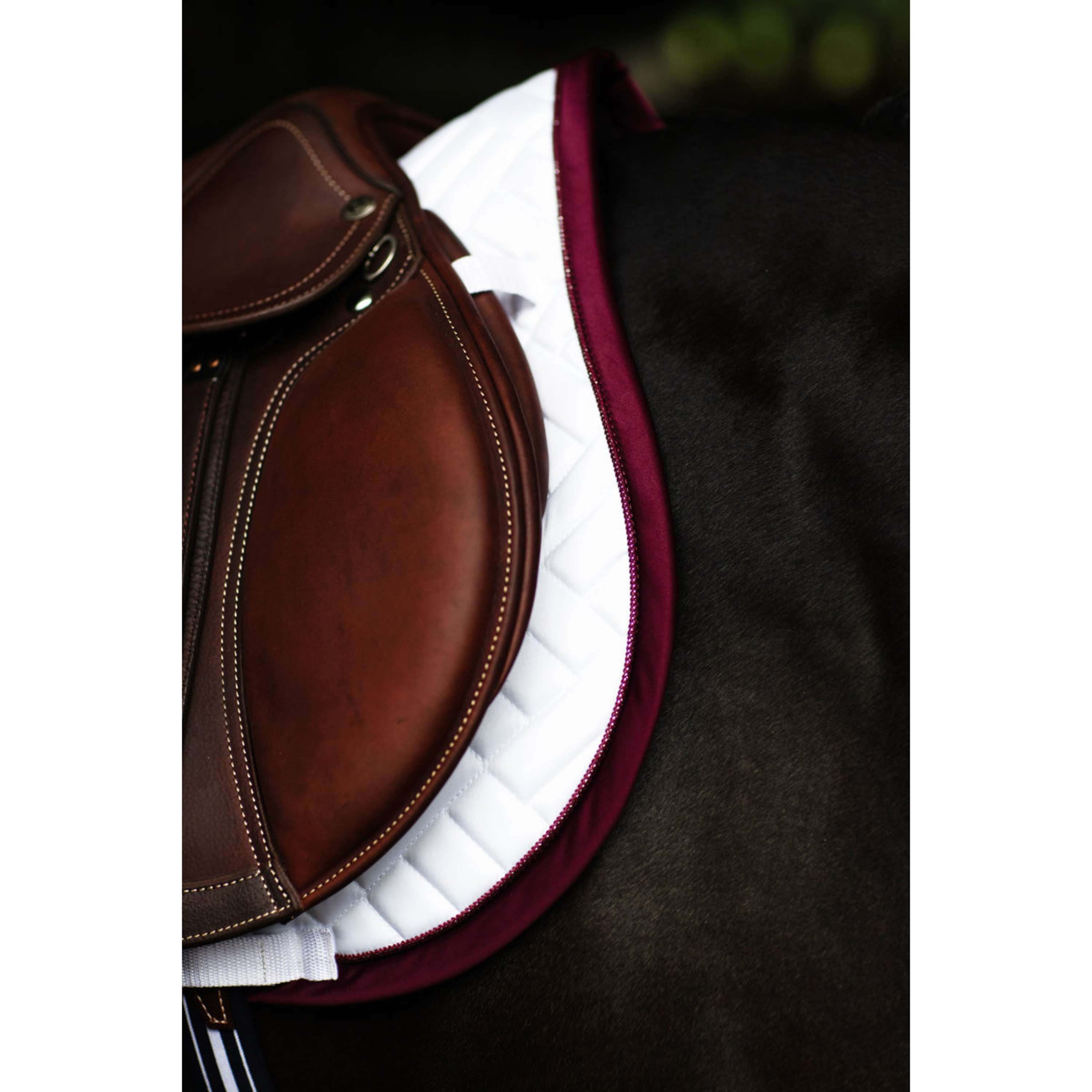Equestrian Stockholm Saddlepad Modern Jumping White/Merlot