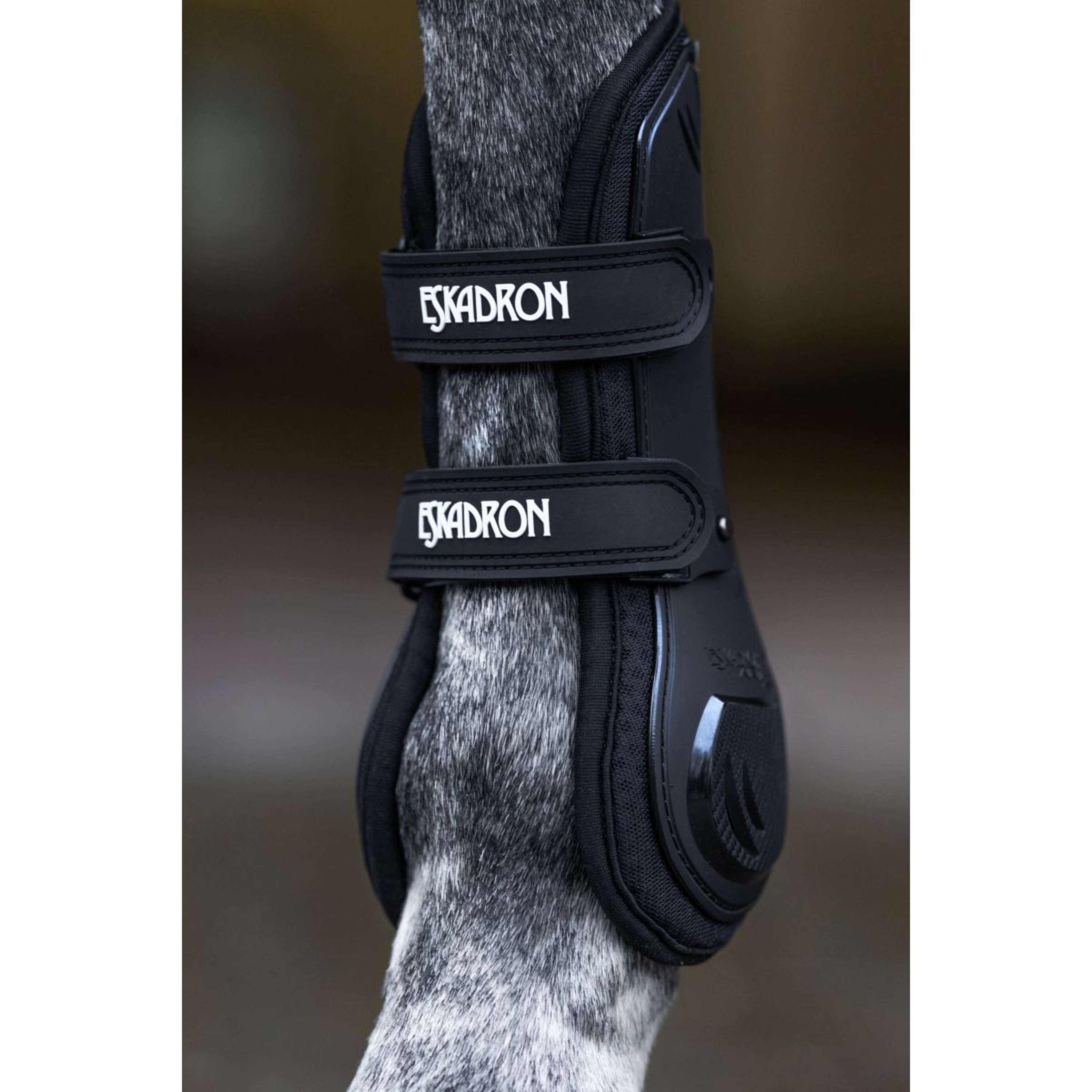 Eskadron Tendon Boots Air-Flex Champ Black