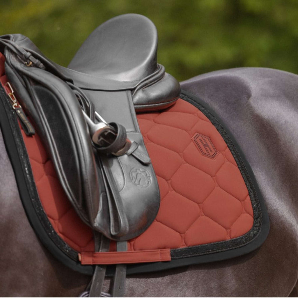 Eskadron Saddlepad Heritage Softshell Contrast Dressage Merlot