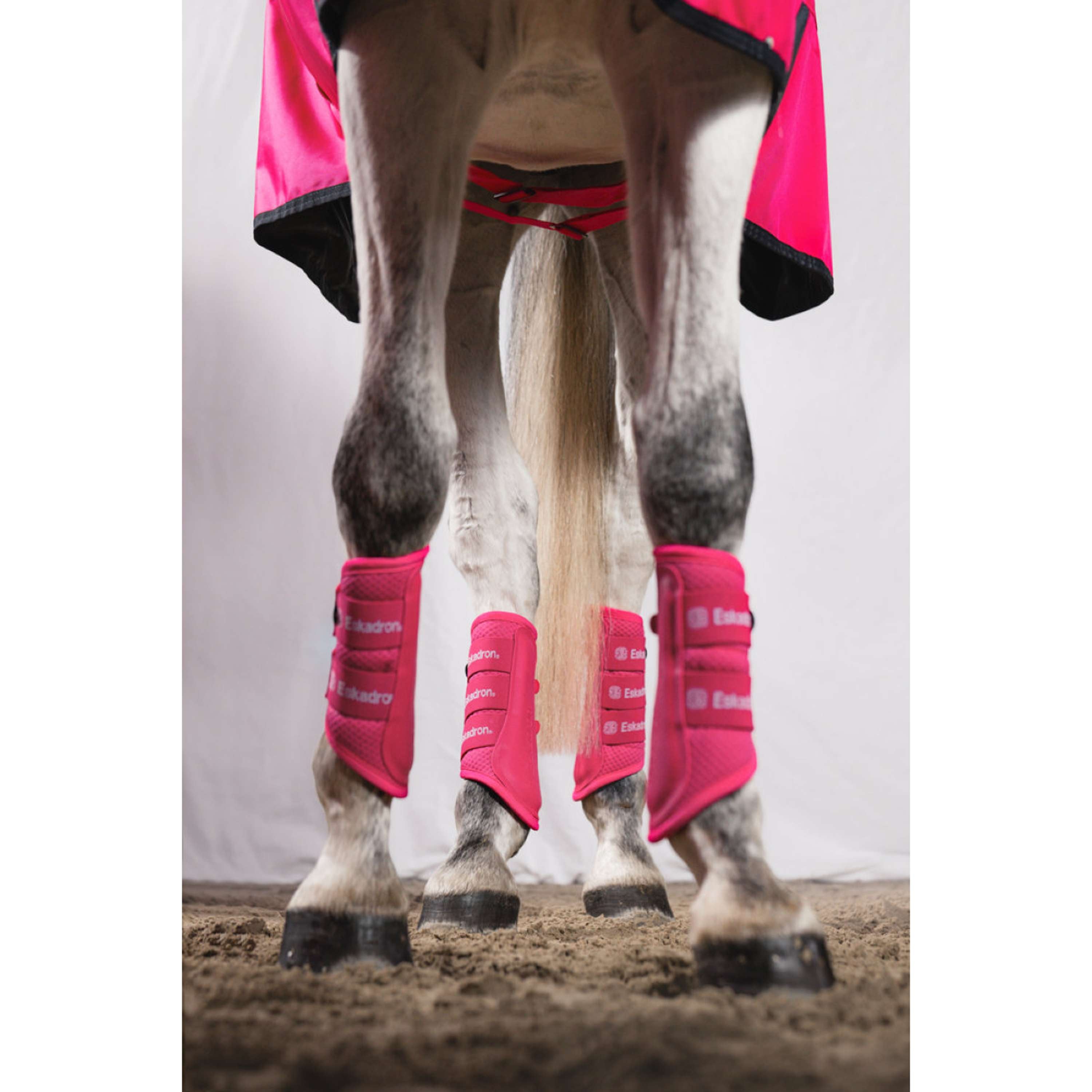 Eskadron Leg Protectors Dynamics Mesh Lipstick