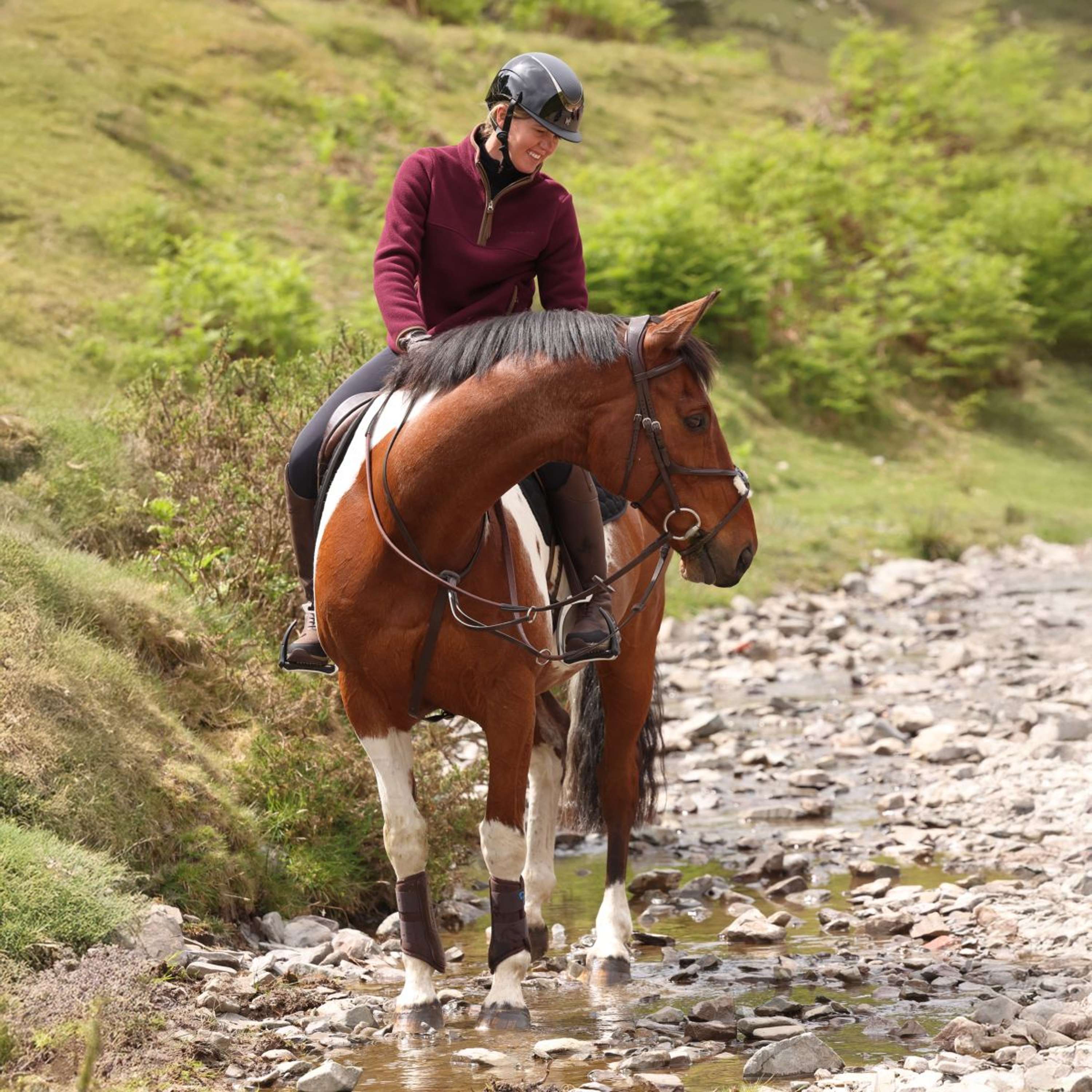 Aubrion by Shires Sweater Original Fleece Maroon