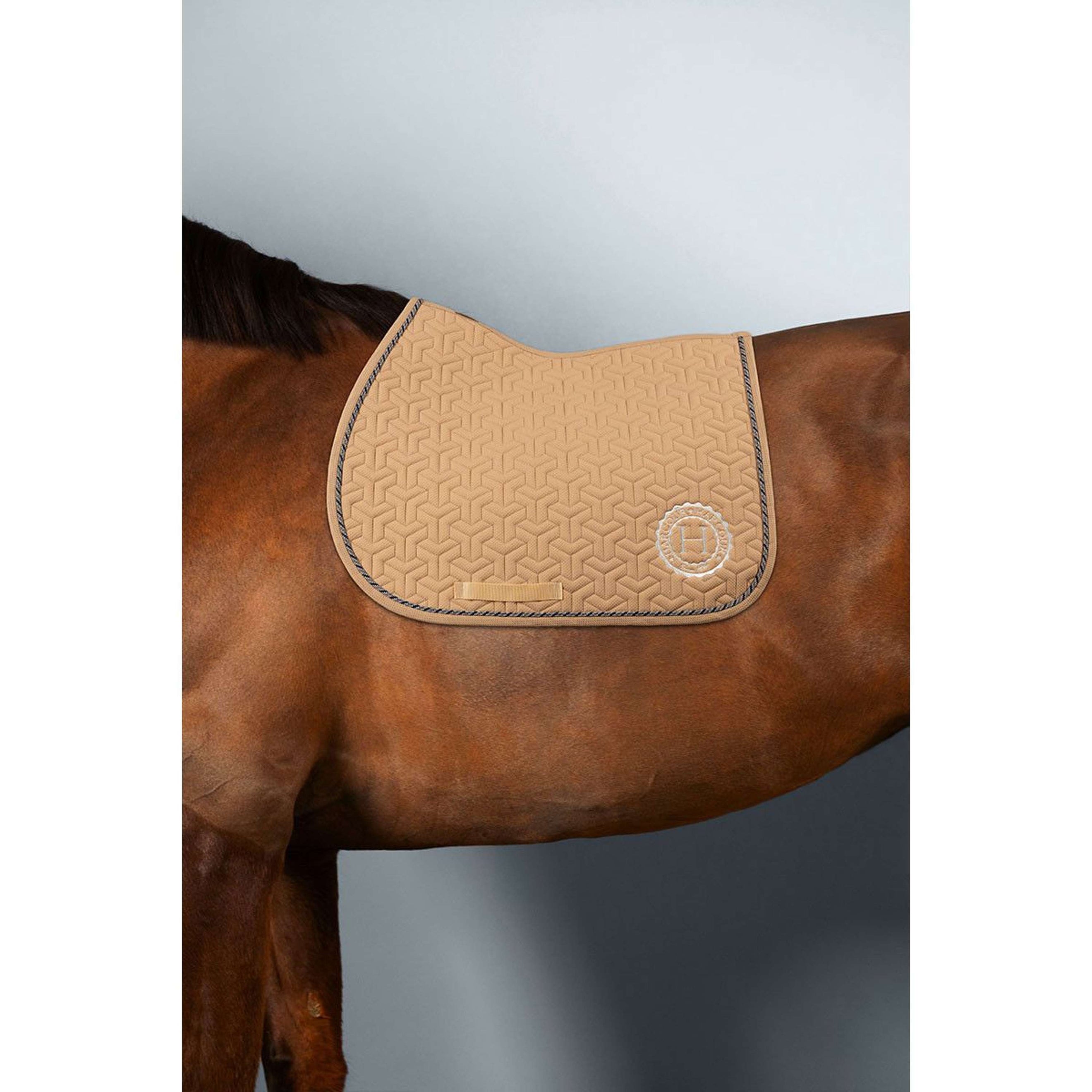 Harcour Saddlepad Sera Jumping Sand