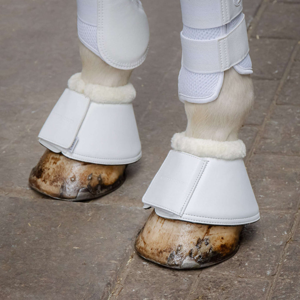 Harry's Horse Bell Boots Excellent Faux Fur White