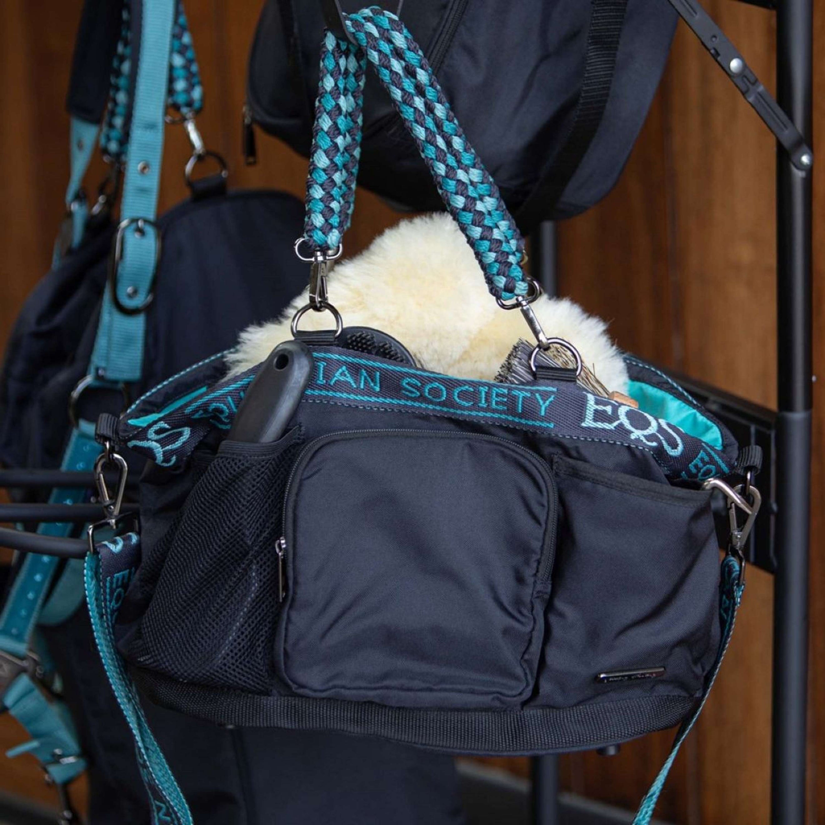 Harry's Horse Grooming Bag SU26 Black Sand