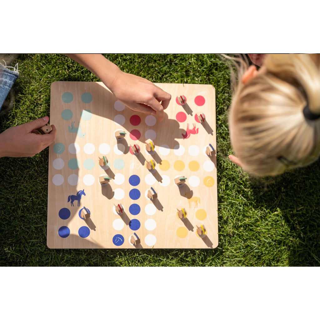 HKM Board Game Off to the Stable