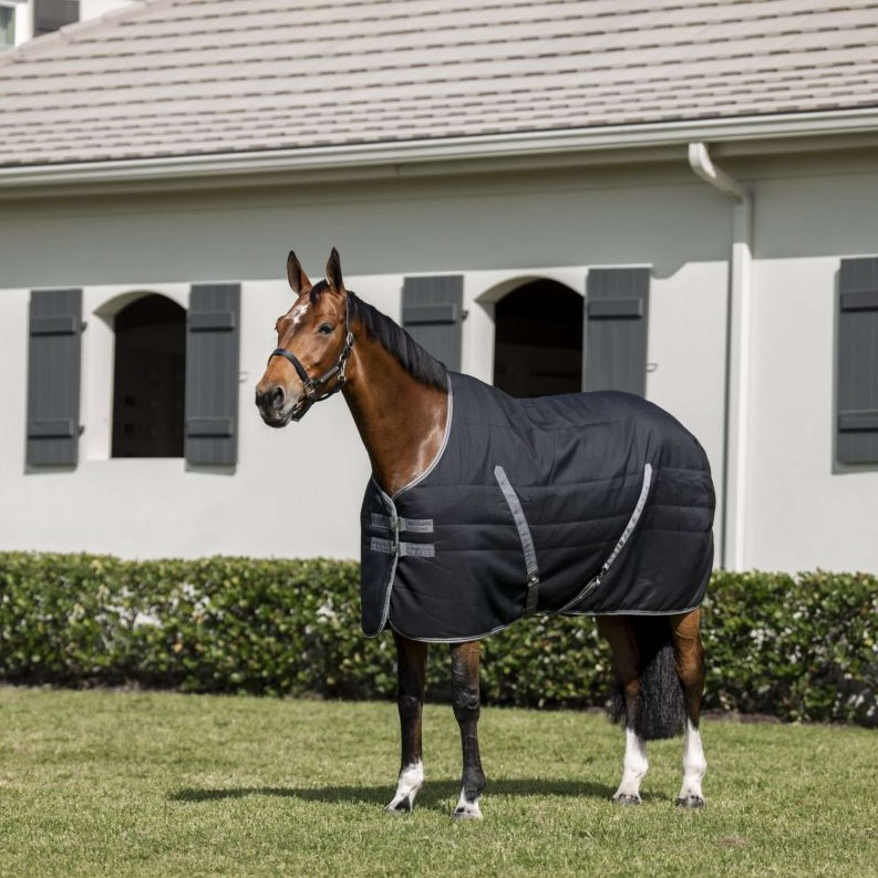 Rambo Stable Rug 100g Black/Thunderstorm Grey/Silver