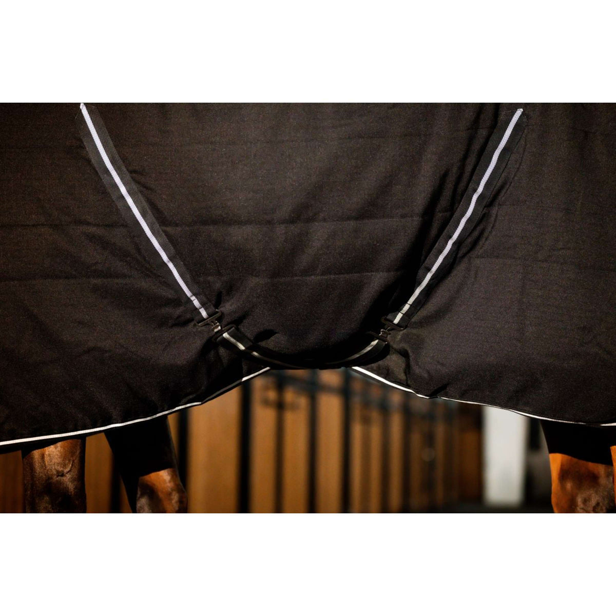 Rambo Stable Rug 400g Black/Thunderstorm Grey/Silver