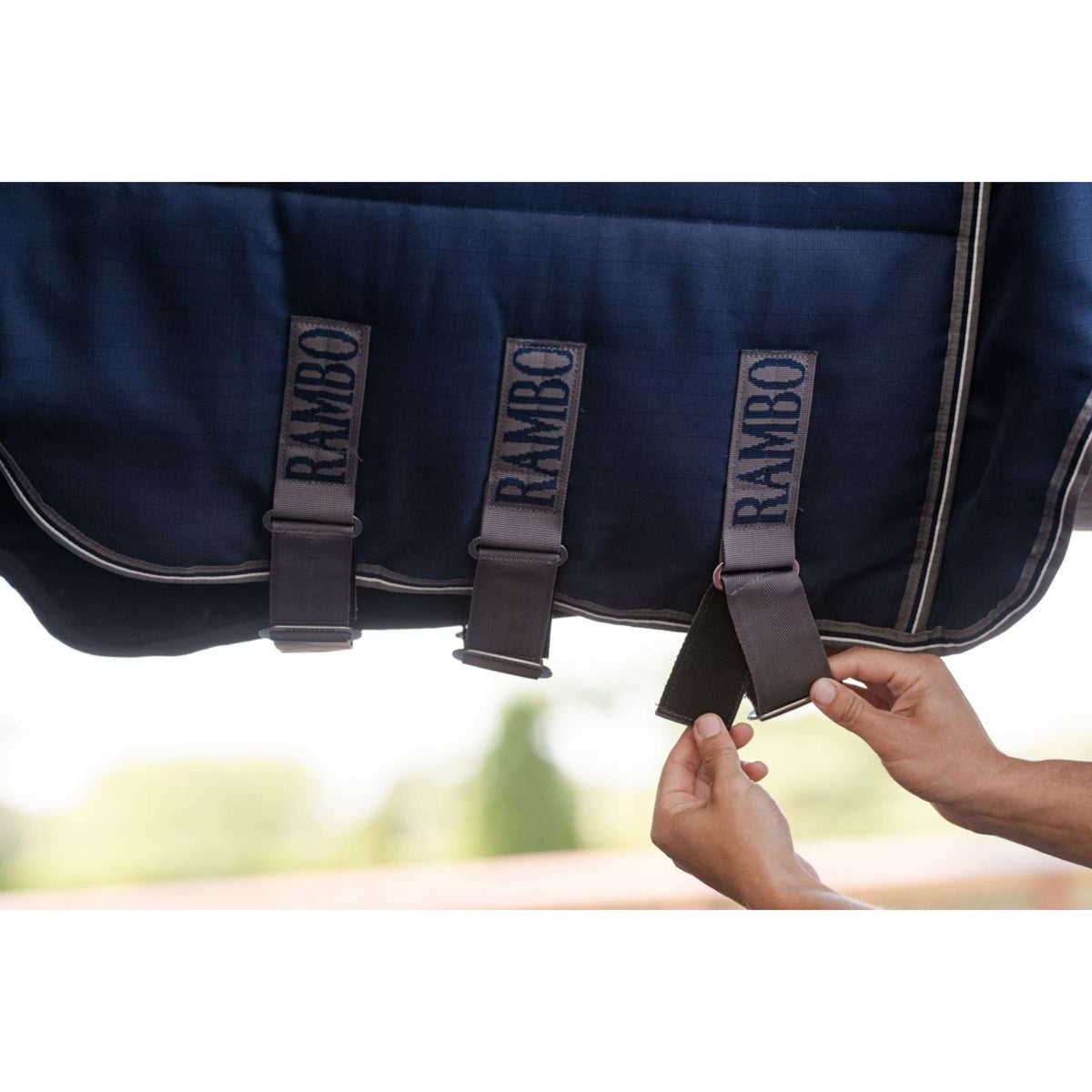 Rambo Optimo Stable Rug Plus 400g Navy/Thunderstorm Grey/Silver